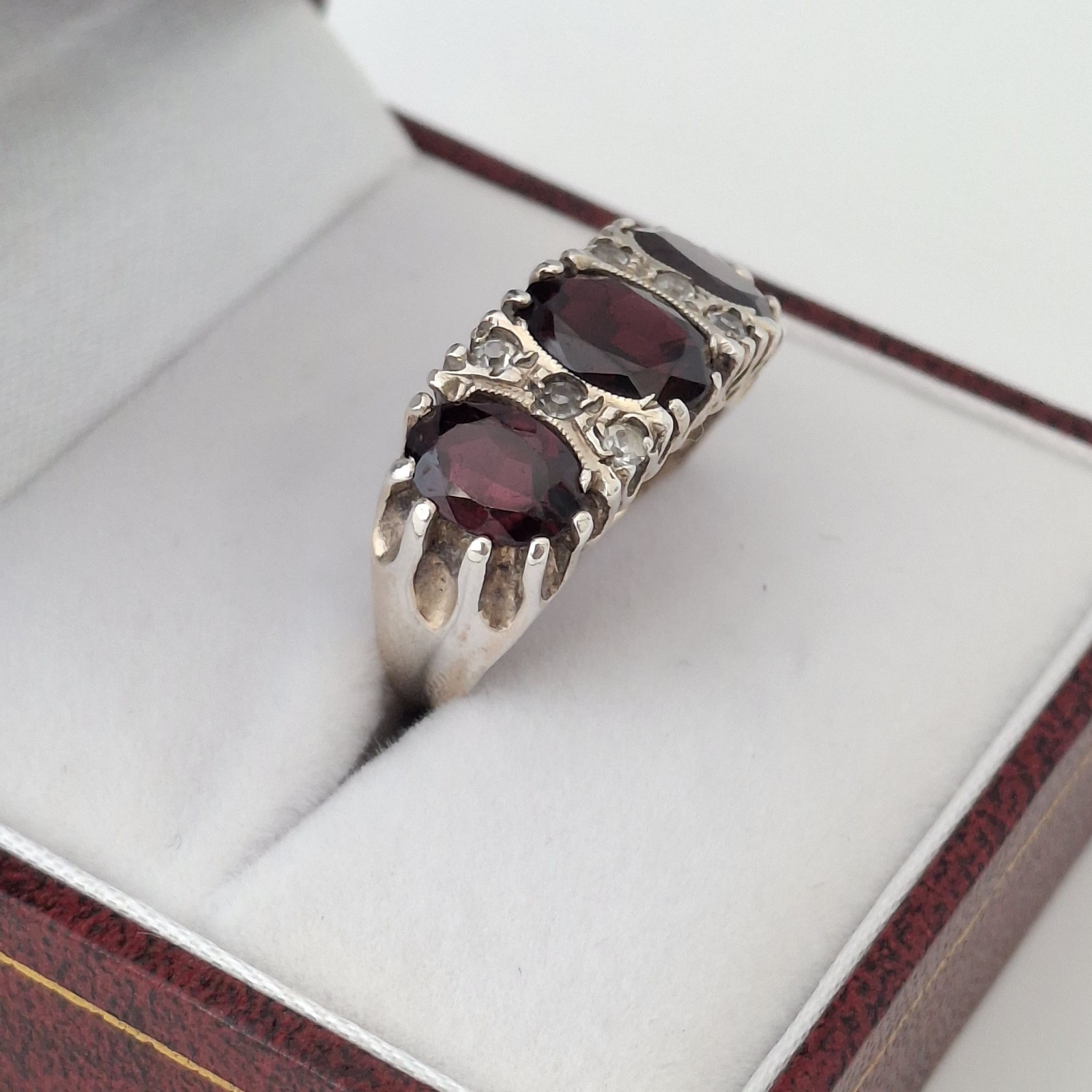Vintage Sterling Silver Garnet Trilogy Ring Size M 4.58g