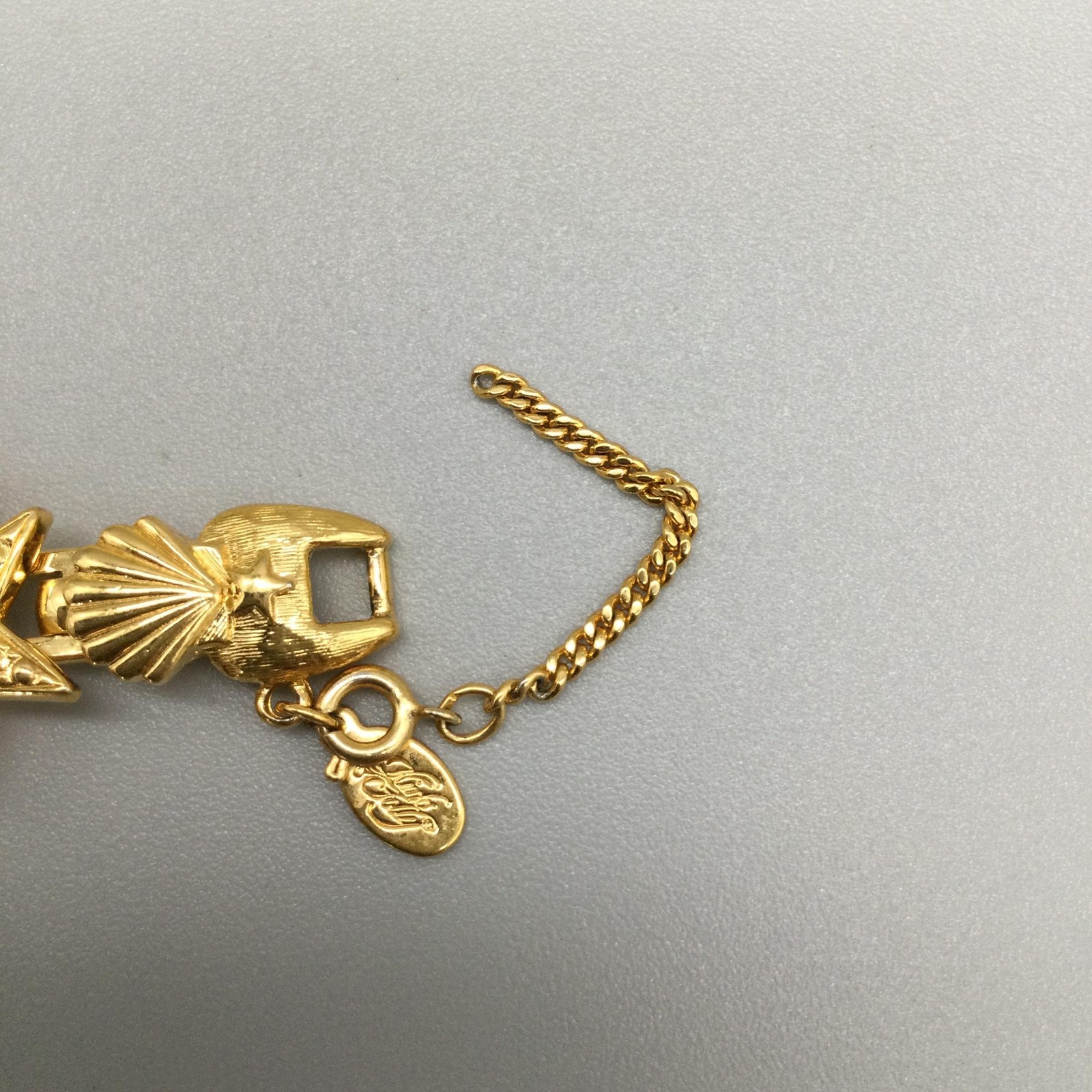 Kirks Folly K46Y Womens Watch 24mm Gold Tone Moon Phase Charms New Battery 8.5″