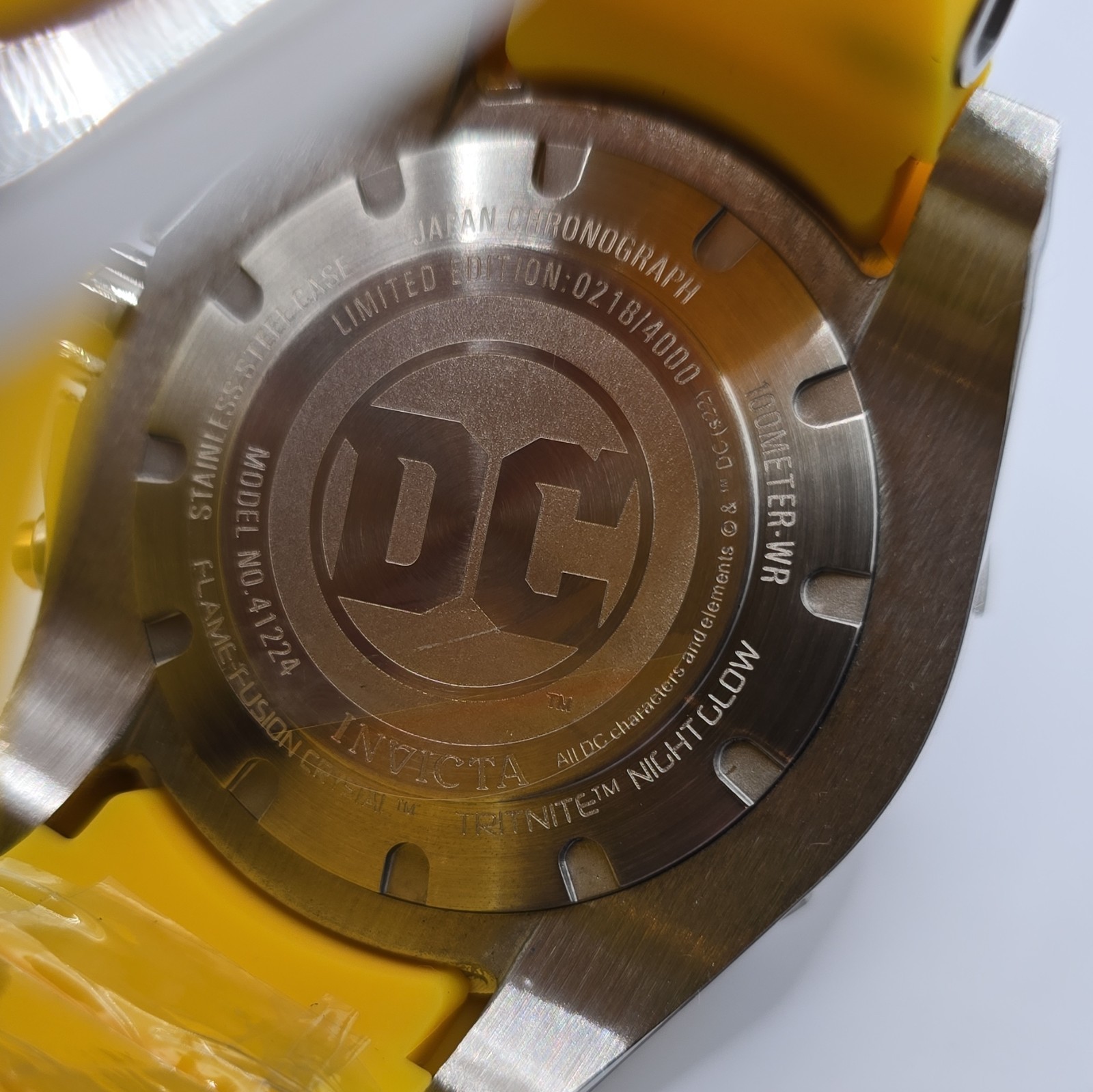 Invicta Batman Men’s Quartz Chronograph Watch Yellow Silicone Strap w/ Box