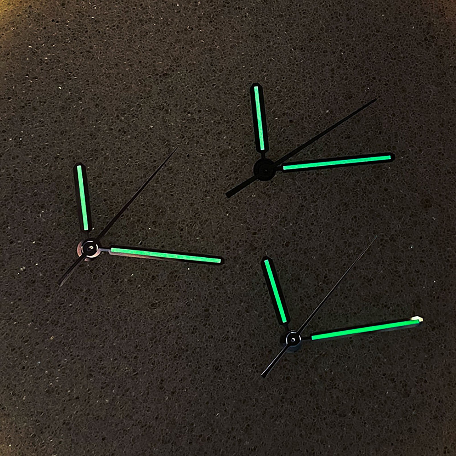 PVD Modified Green Luminous Watch Hands 9*13.5*13.55mm For NH35 Movement