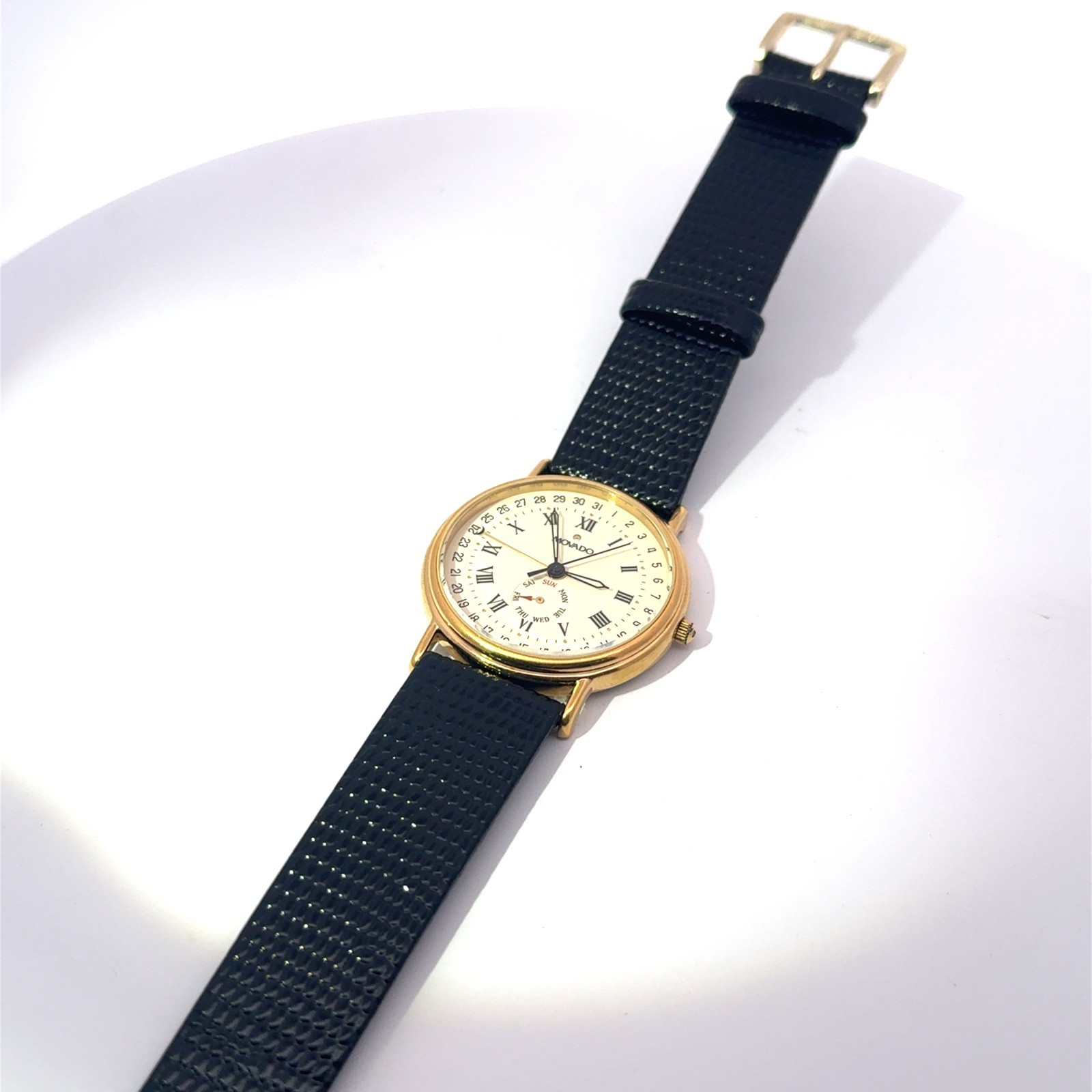 Vintage Movado ESQ Quartz 87-06-885 K Stainless Steel Cream Dial Wristwatch 33mm