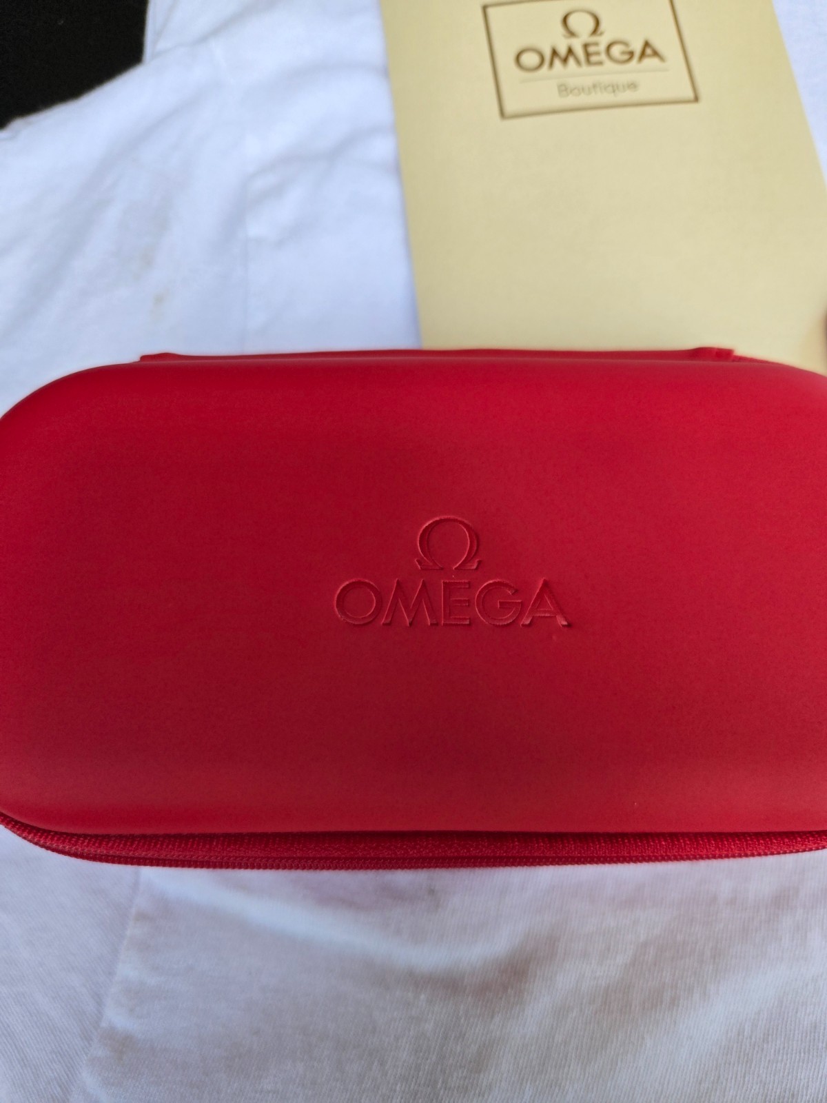 GENUINE OMEGA RED WATCH OR TOOLS TRAVEL CASE ZIPPERED, SIGNED ZIPPER PULL, PAD!!