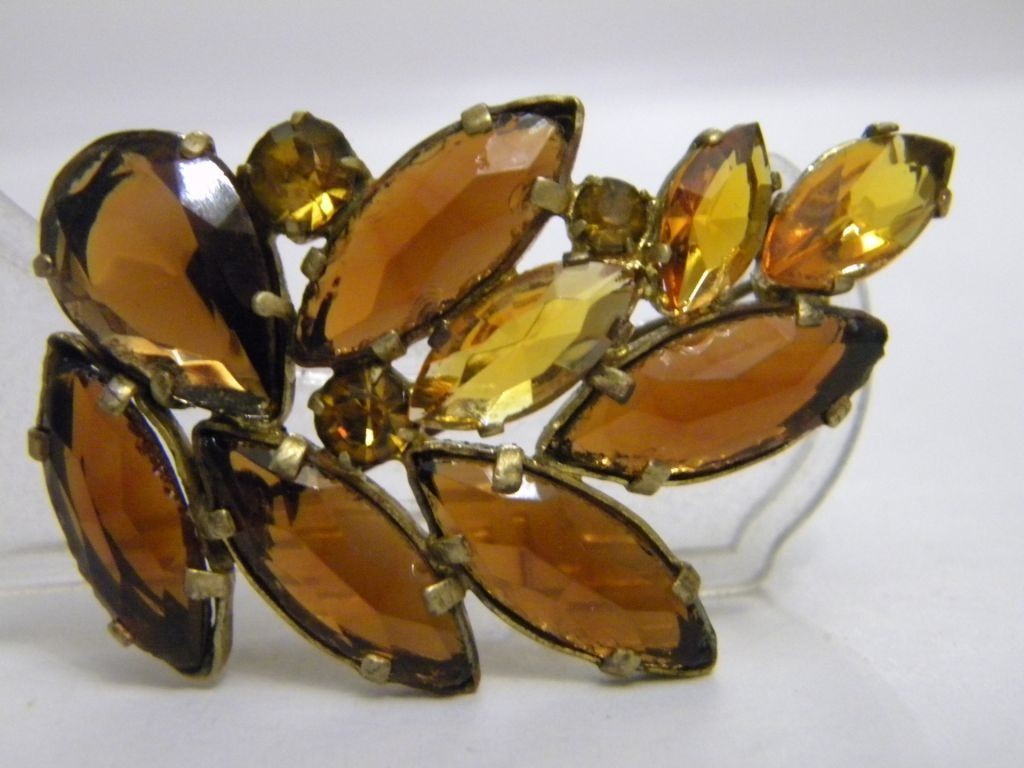 Brooch Czech Jewelry Brooch Czechoslovakia Vintage Jablonex, gift e341
