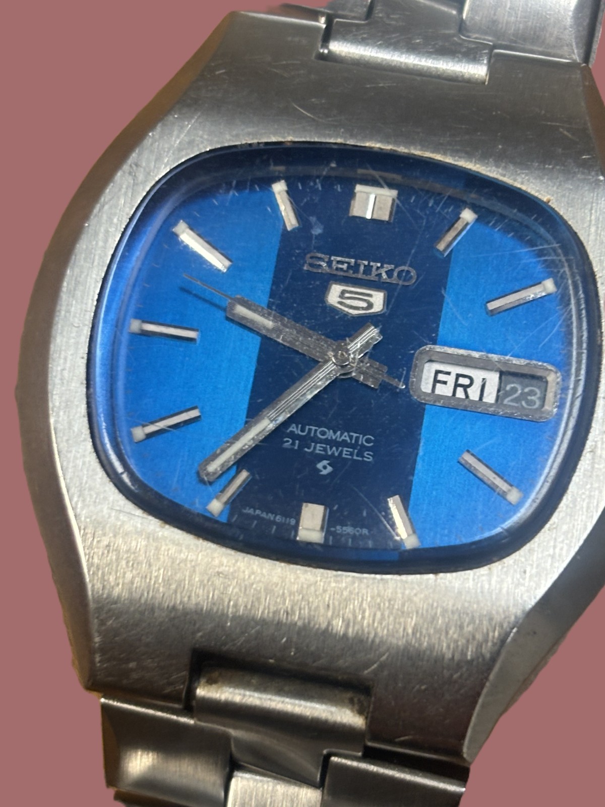 Vintage 1976 Seiko 5 “TV Screen” 6119-5490 – Rare Blue Double-Shade Dial