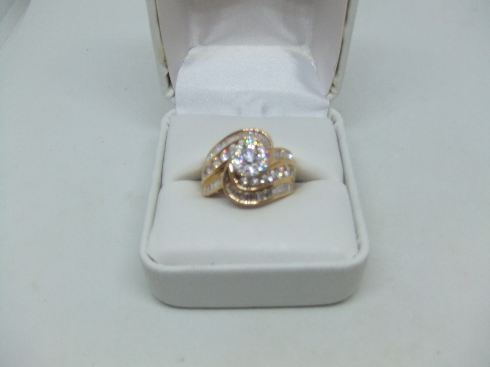 10k y. g. 1.44 ctw diamond cluster ring size 7.25