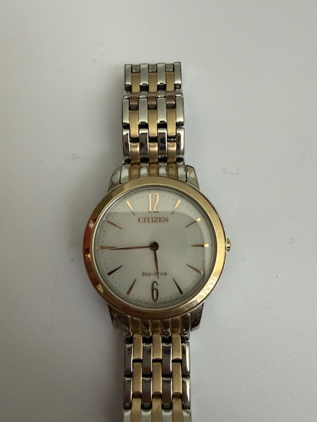 Citizen Eco-Drive Analog Watch 29.61mm Bicolor White Dial