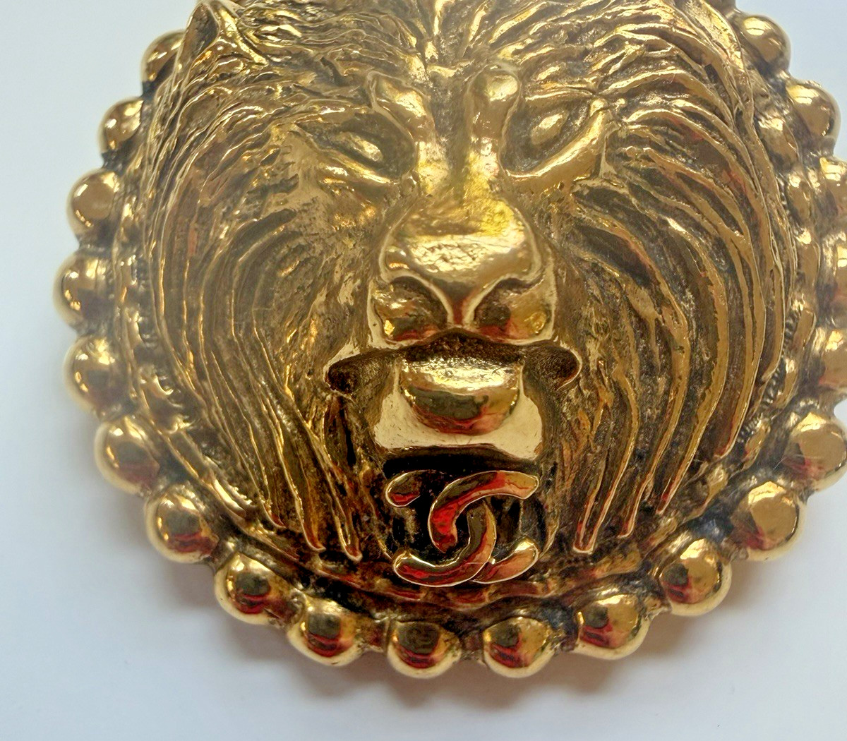 RARE Authentic Chanel Golden Metal Lion Head Brooch 1982 Designer Vintage Leo