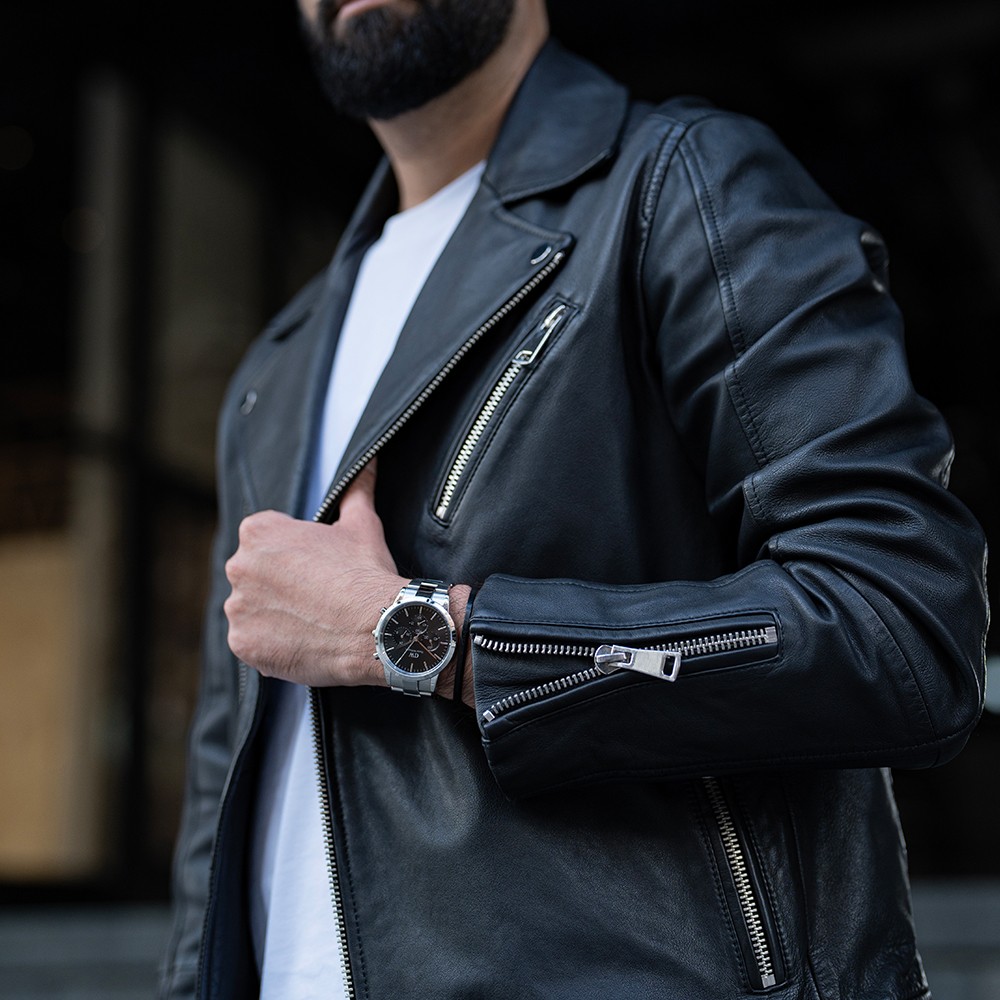 Daniel Wellington Iconic Chronograph Link Onyx – Black Dial Men’s Watch