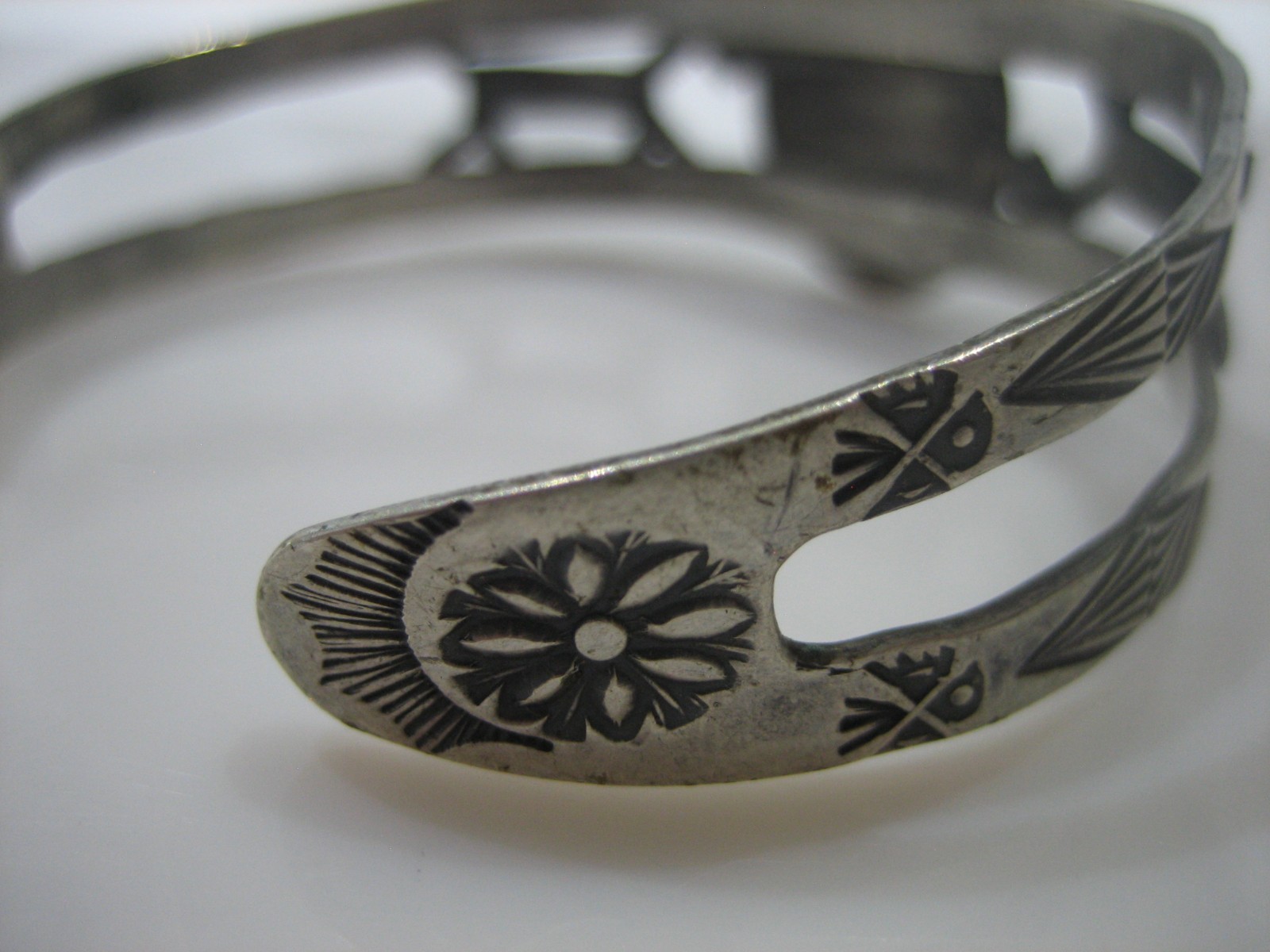 Vintage FRED HARVEY ERA Navajo Turquoise HORSE DOG STERLING SILVER CUFF BRACELET