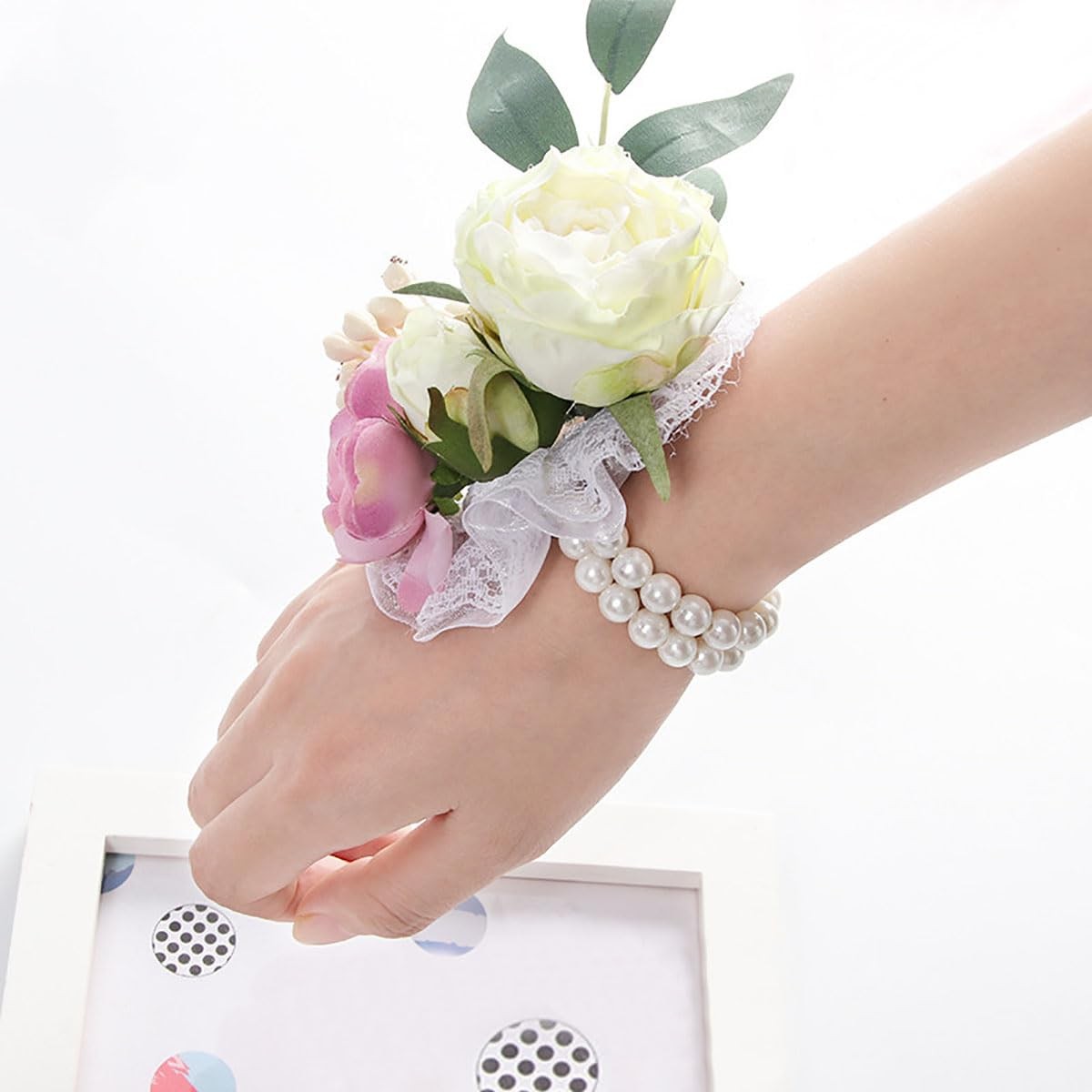 10 Pieces Pearl Corsage Wristlet Bracelet Elastic Wrist Corsages Bands for We…