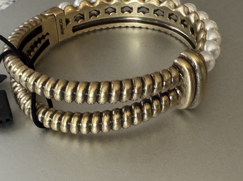 Mimco Shellicious Bangle in Pearl RRP$149.95
