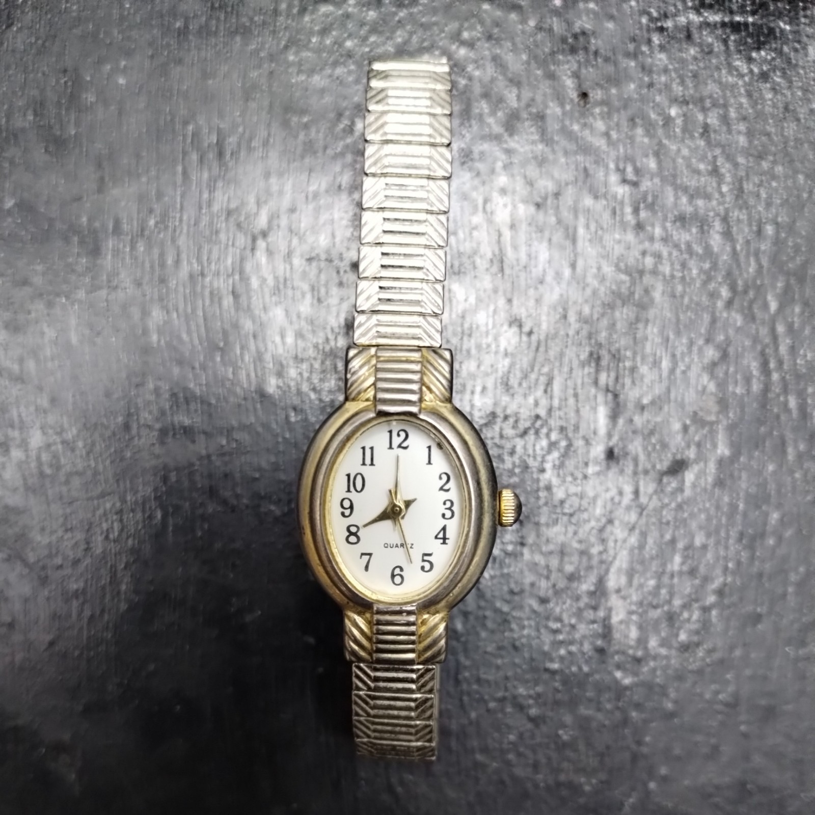 Vintage Woman’s Quartz Watch 515908 v377