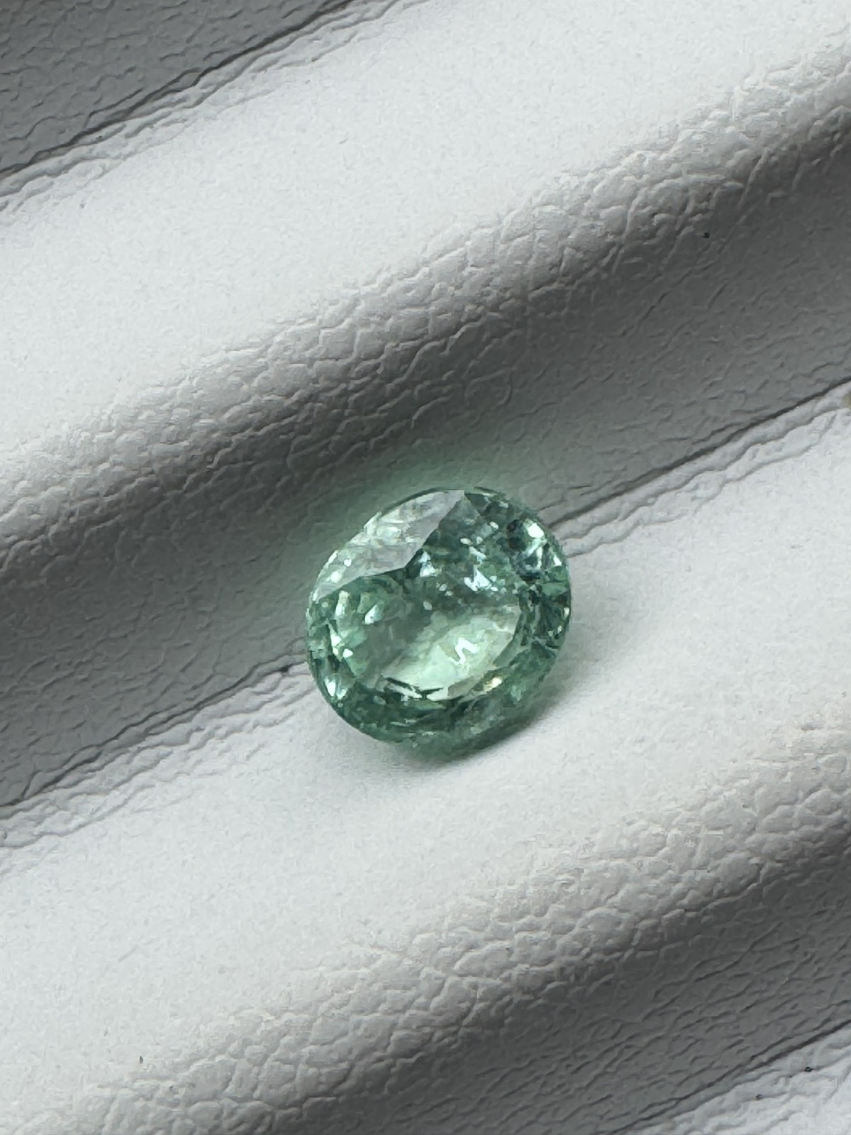 4 PARAIBA TOURMALINES. PRECIOUS GEM INVESTMENT LOT #29: 2.27 Total Carat Weight