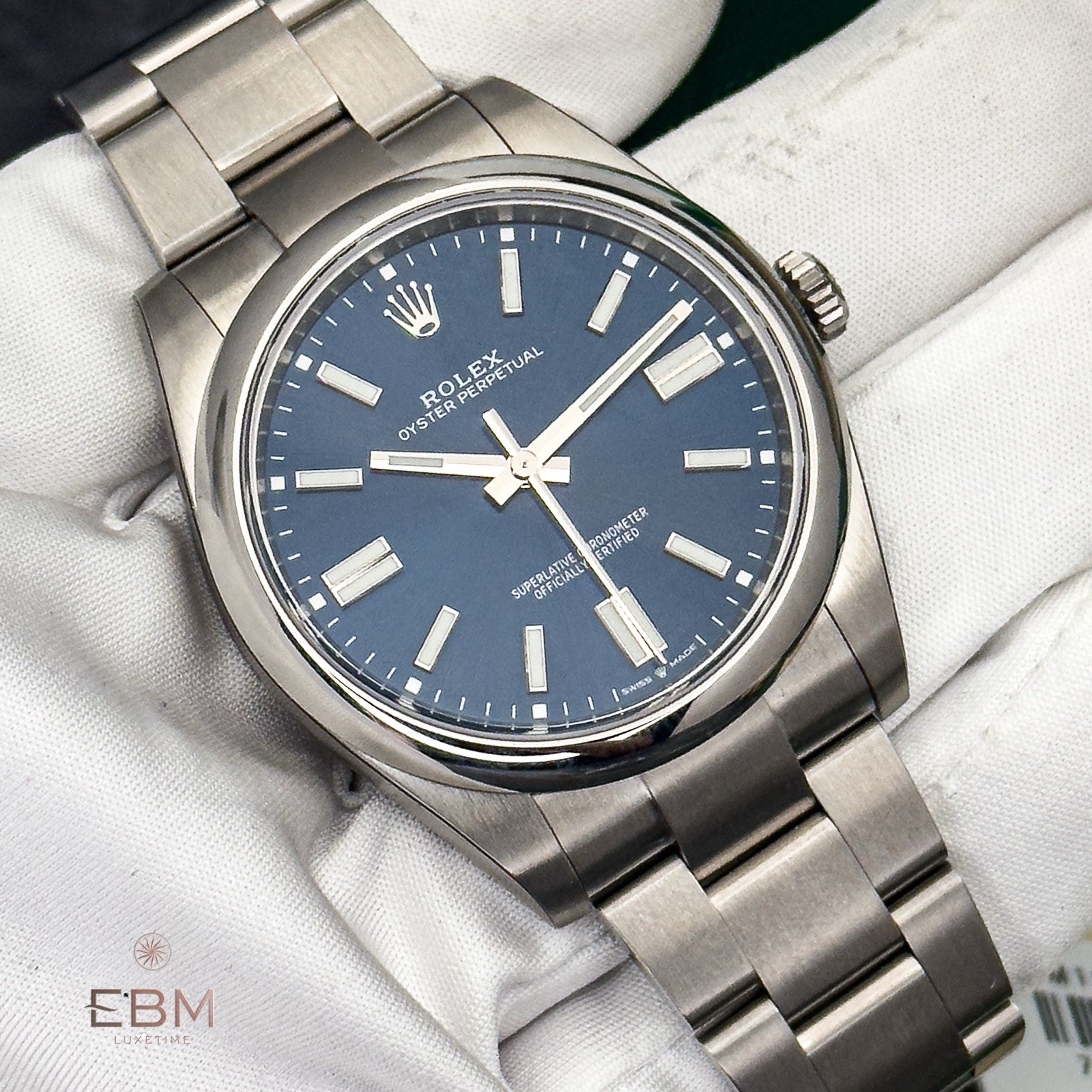 Rolex Oyster Perpetual 41 Blue Dial Ref. 124300 – Box & Papers