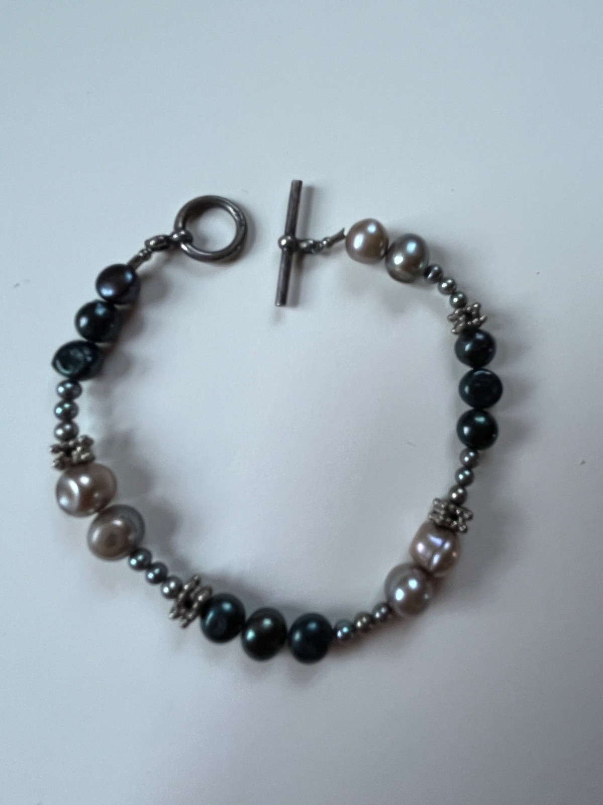 Black Gray Purple Iridescent Pearly Bead w 925 Marked Silver Clasp Bracelet –