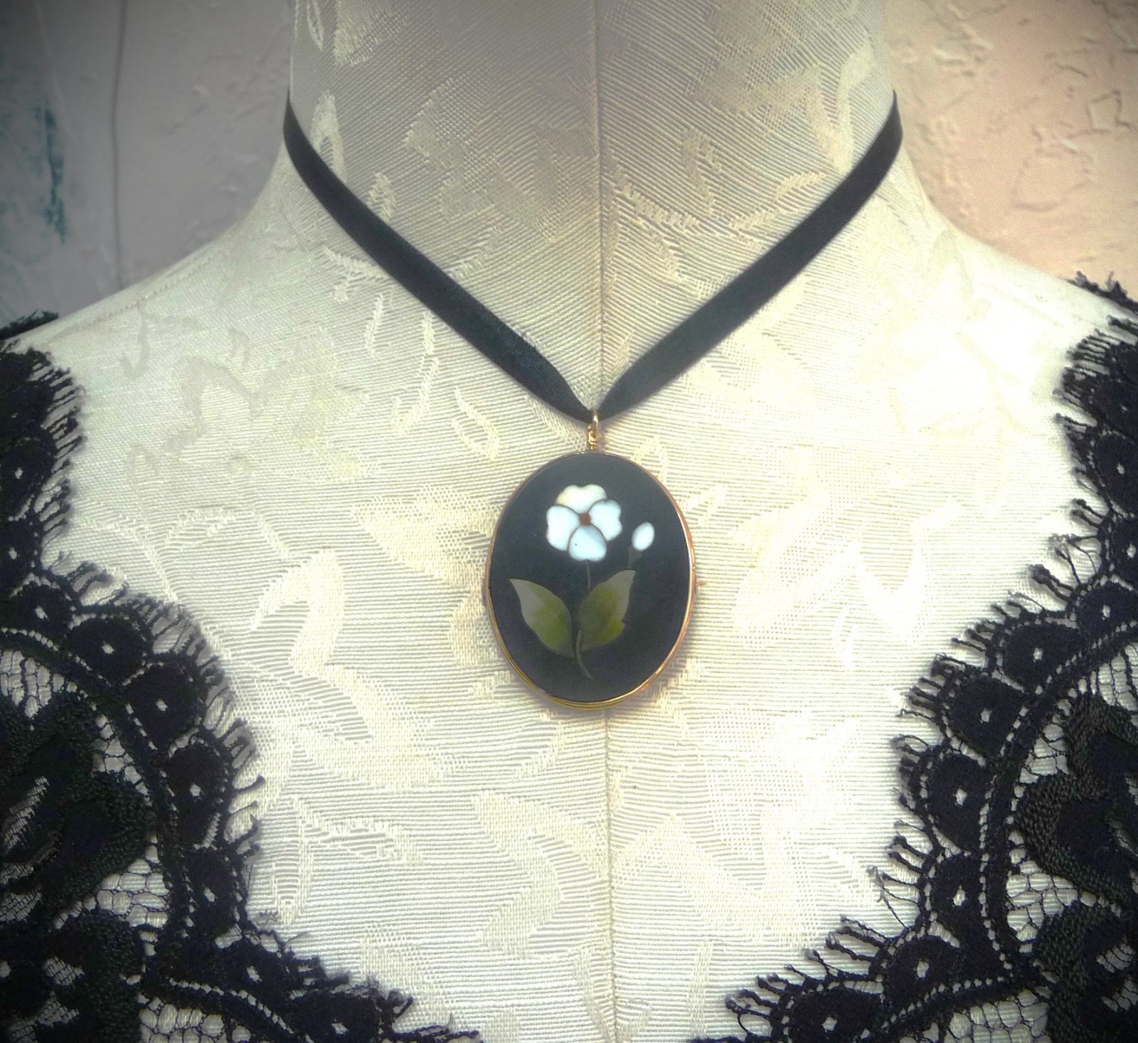 GORGEOUS ANTIQUE 10K PIETRA DURA MOSAIC GEMSTONE FLORAL MOURNING PIN PENDANT!