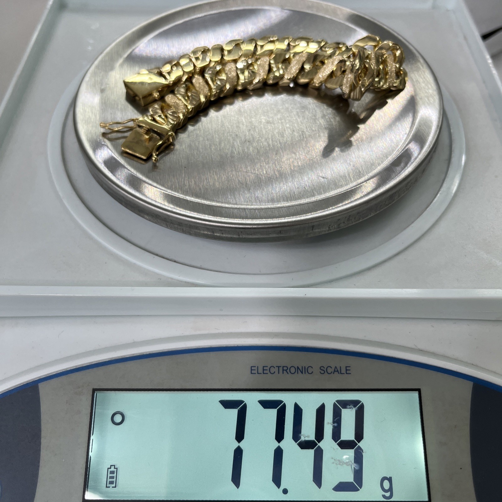 9ct 9K Yellow Gold Diamond Cut Sandblast Men’s Bracelet 77.49 Grams 21.5cm. New