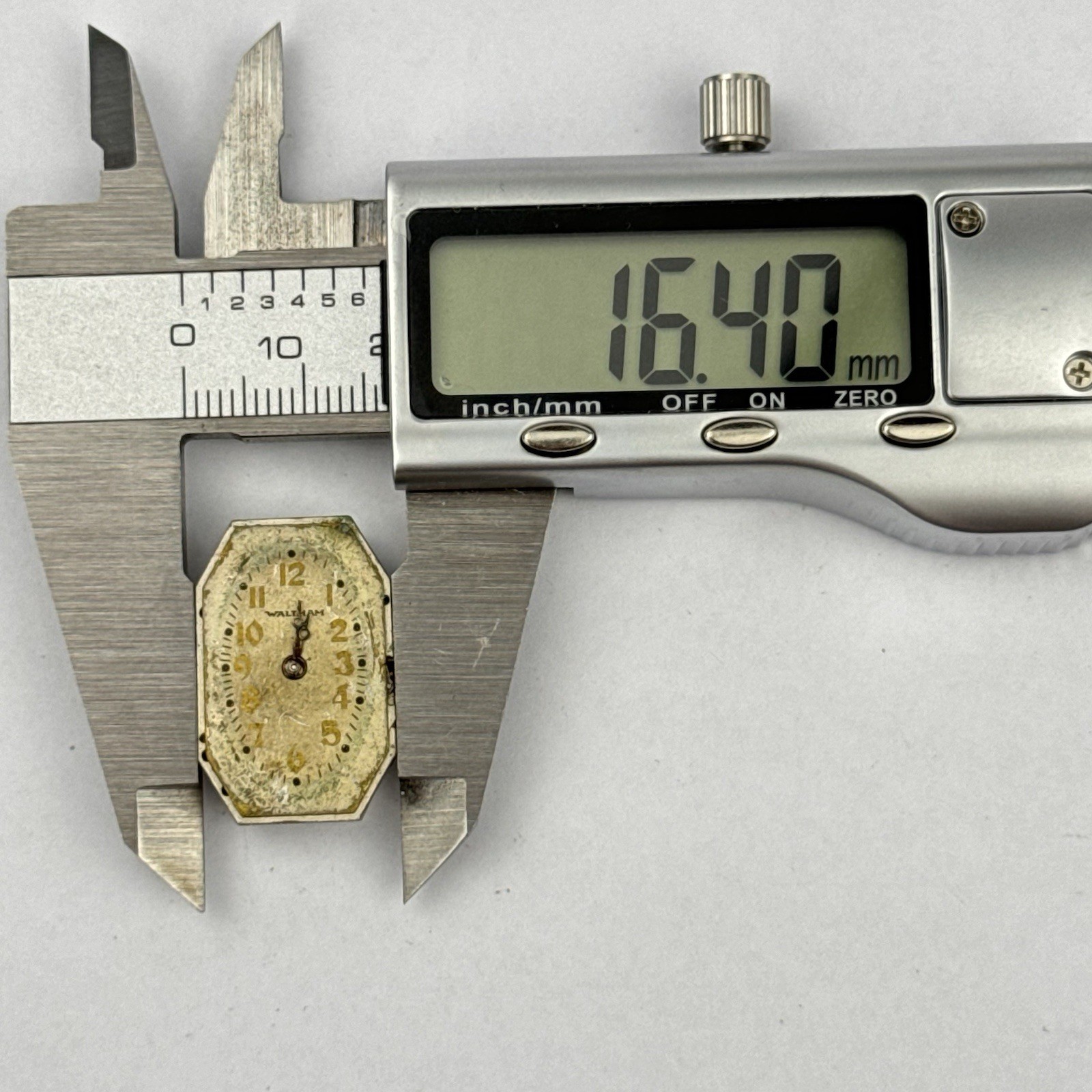 Waltham Wristwatch Movements Lot of 3 Mechanical 1918 Lady 10L , 15j Parts (724)