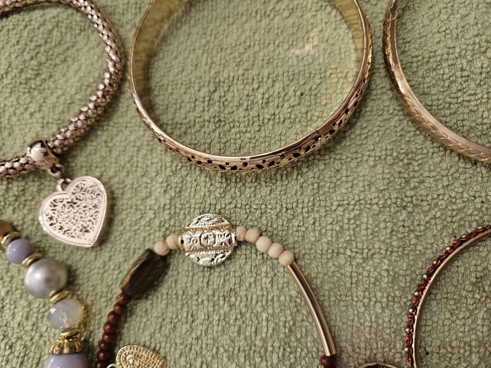 12 Fashionable Bracelets