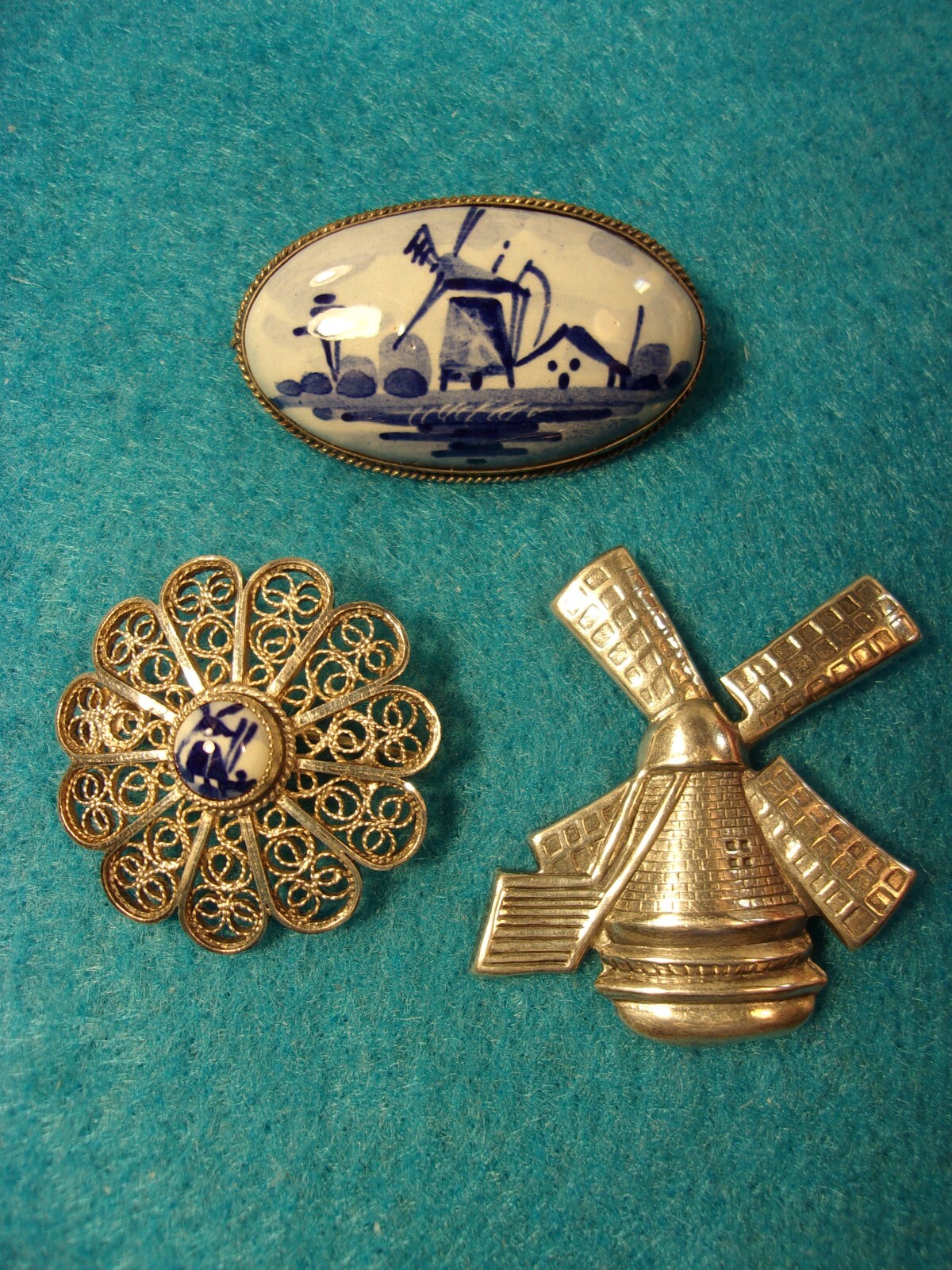 FABULOUS VTG LOT OF 3 HOLLAND WINDMILL 835 BLUE/WHITE & STERLING SILVER BROOCHES