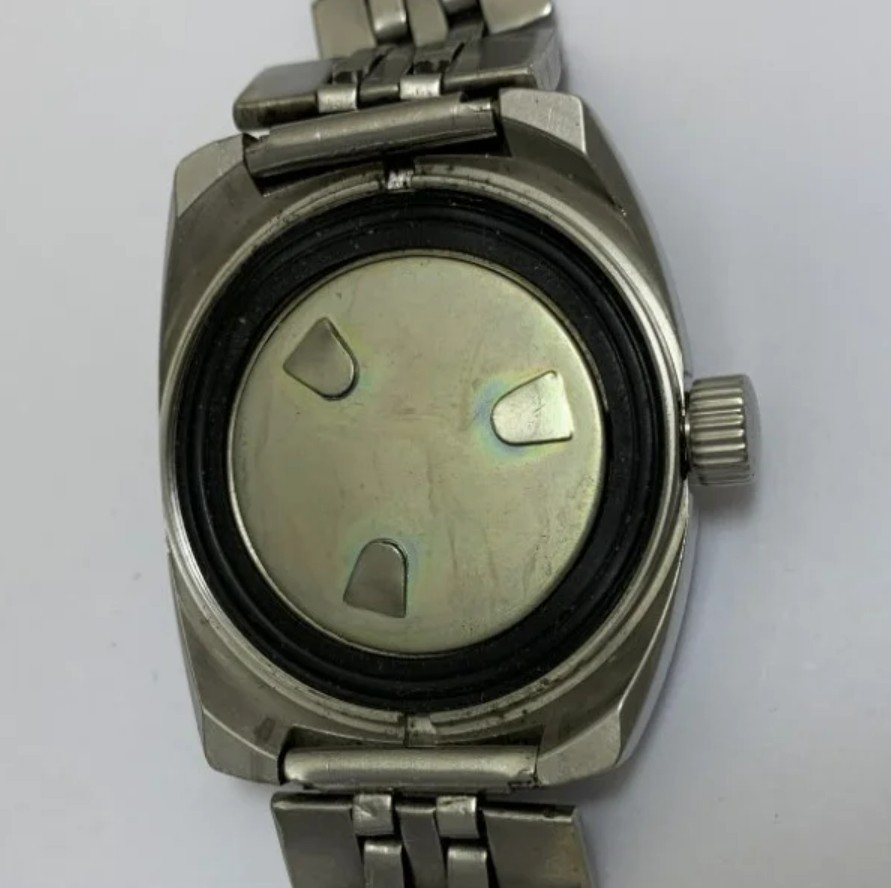 Vintage Mens Watch Vostok Amphibia Sector Dial Barrel Case USSR 18 Jewels 163