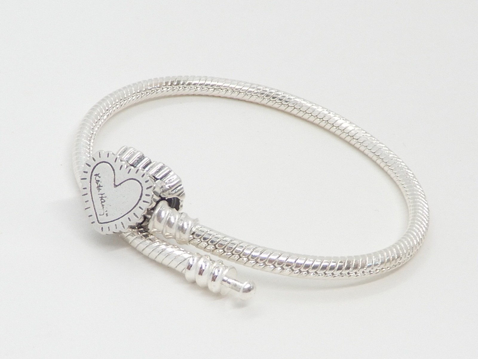Authentic Pandora Moments Keith Haring Radiant Heart Bracelet #592217C01-19cm.