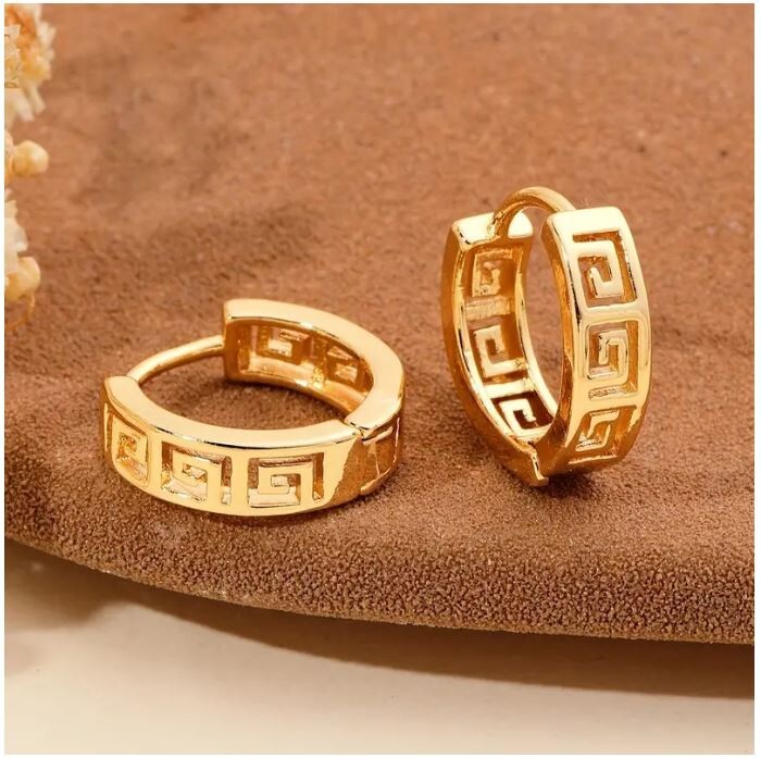 NEW VERY SMALL HUGGIE GREEK KEY ROUND HOOP EARRINGS 18k YELLOW GOLD PLATED .51″