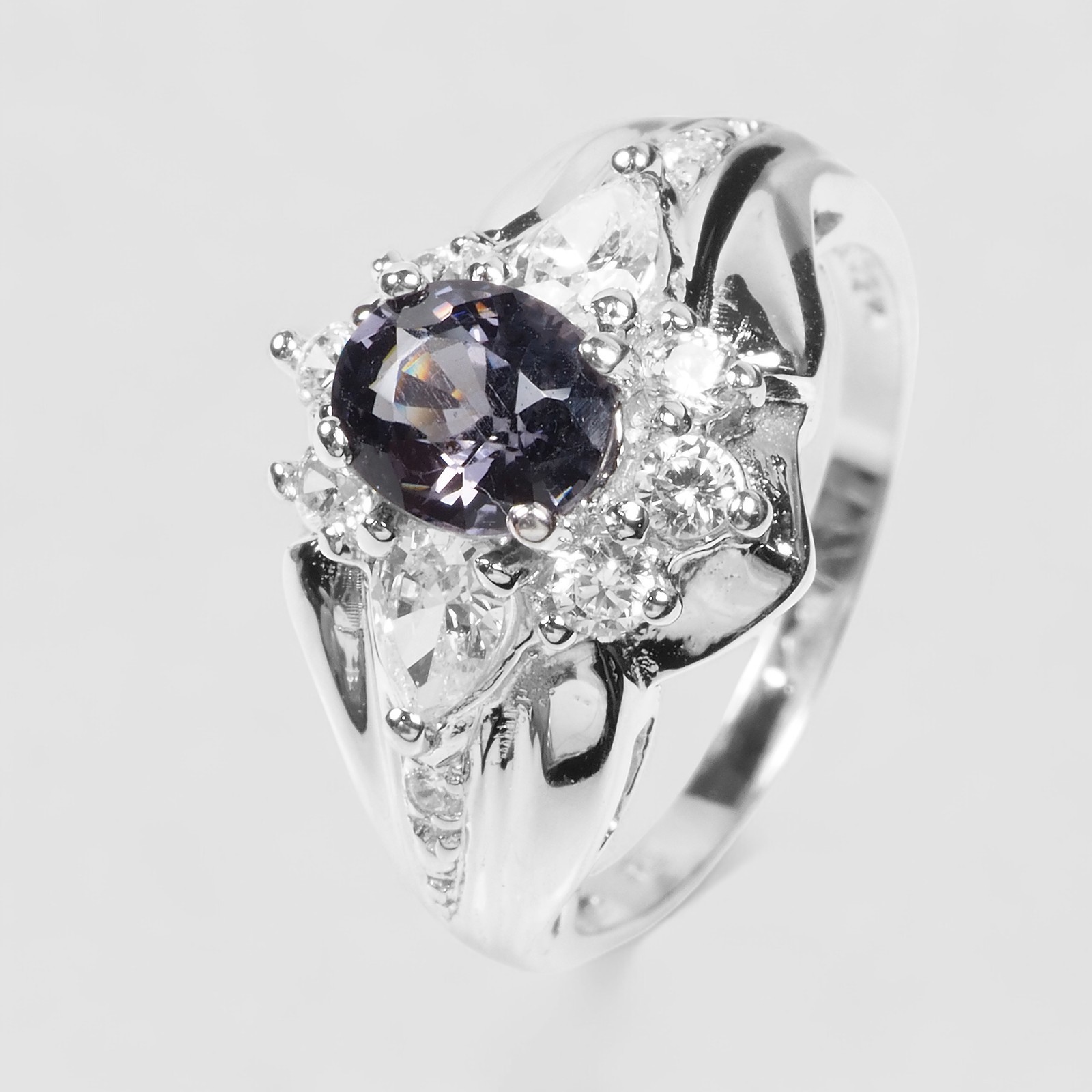 Twinkling Metallic Grey Spinel 0.82Ct 925 Sterling Silver Handmade Fine Rings