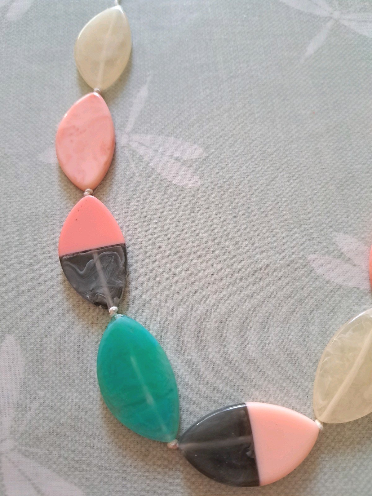 M&S Pastel Statement Necklace Pink Tones Oval Flat Beads 36cm Long Adjustable