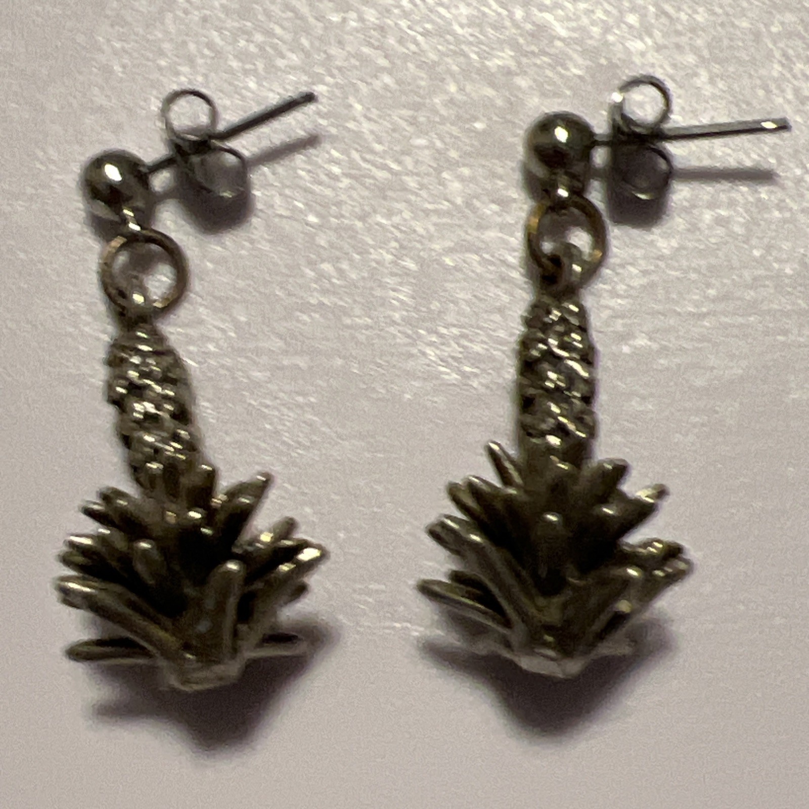 Southwest Earrings Silver Metal Flowering Yucca Plant Posts 1 1/4” Heavy 9g Used