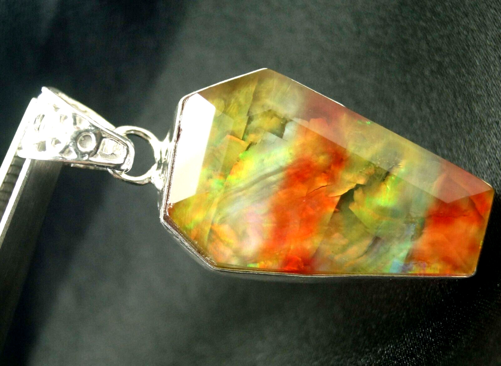AAA 40.55 Ct Natural Ammolite 925 Solid Silver Pendant Certified Gemstone