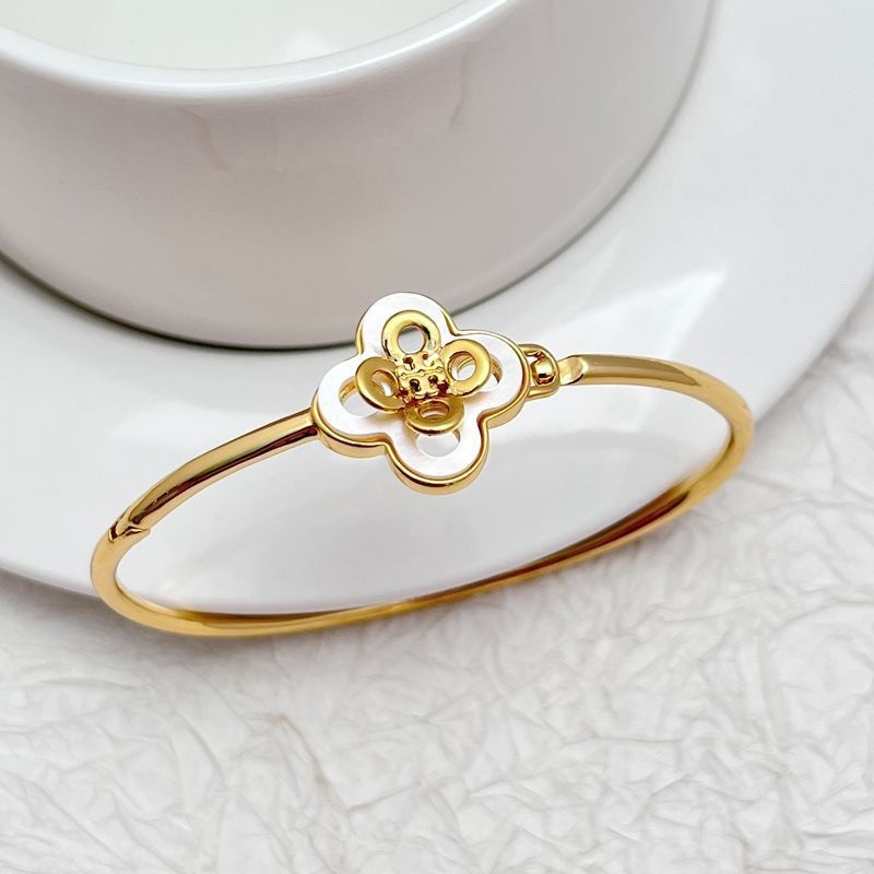 New Tory Enamel White Flower Design Bangle in Gold Size:6.5*5cm