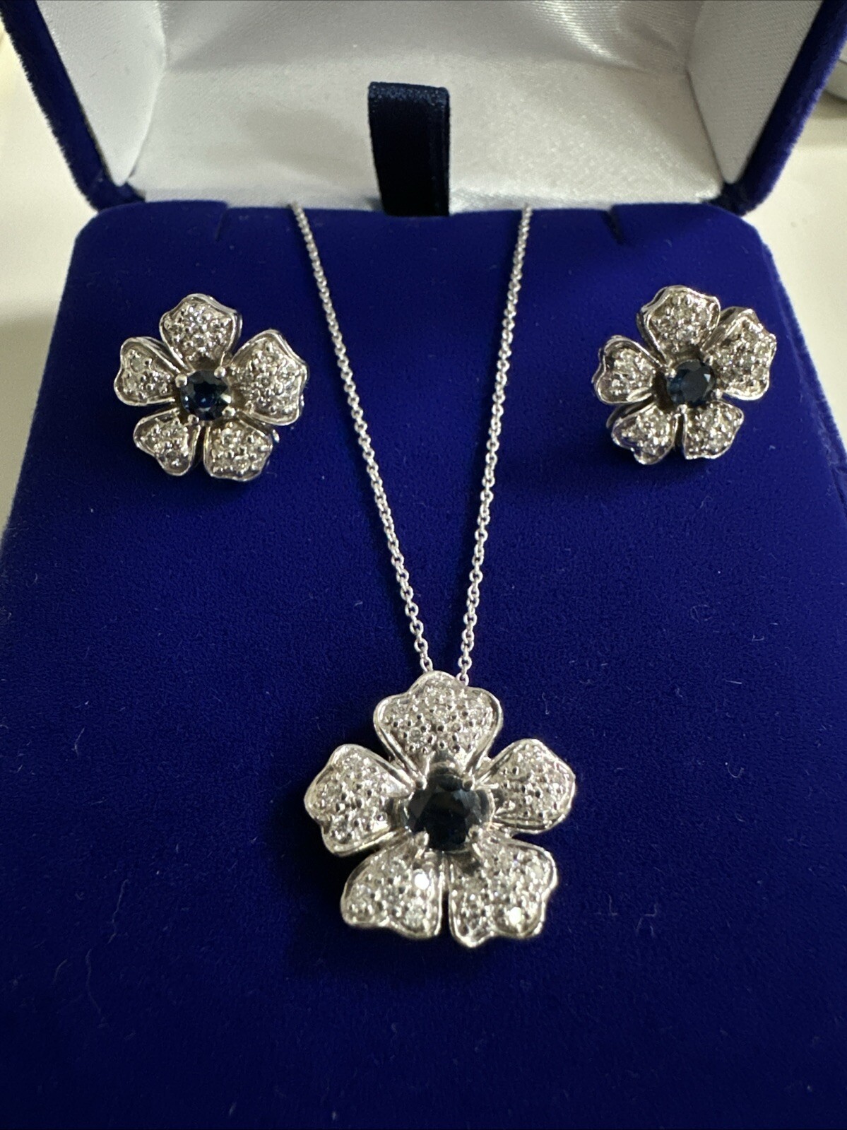 Estate 14k White Gold Flower Sapphire Diamond Pendant & Earrings 8.8grams
