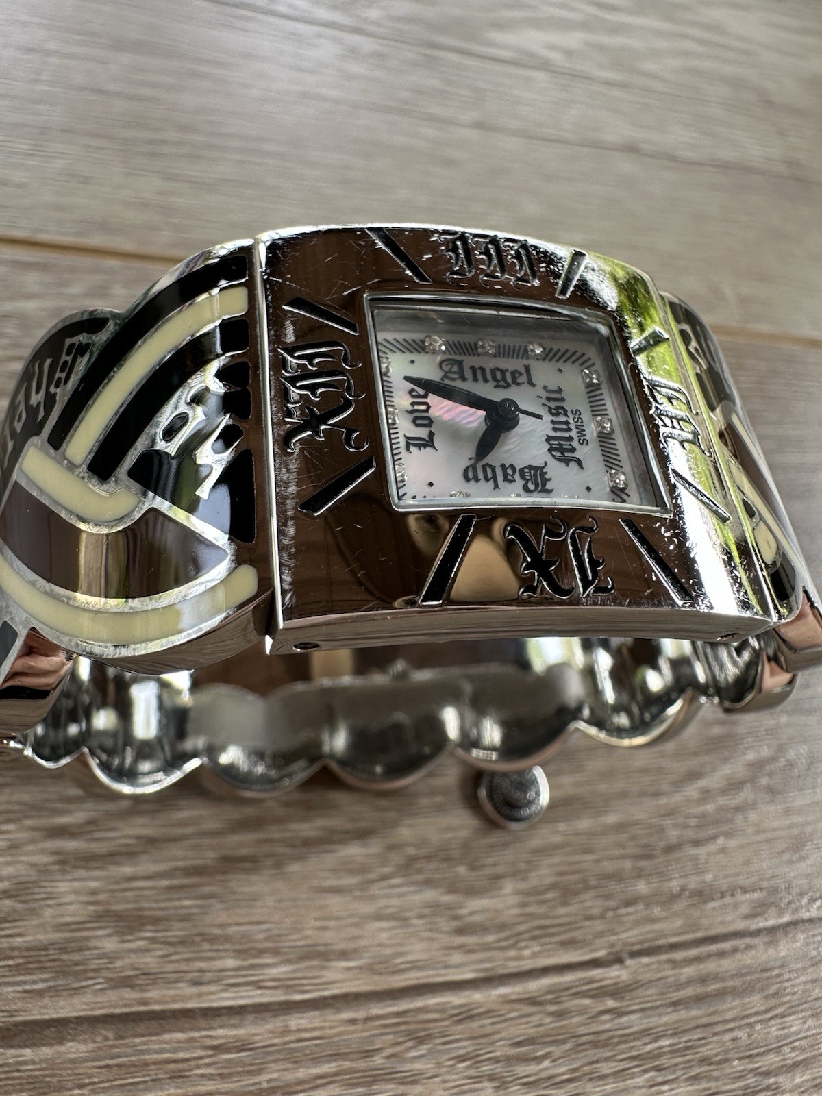 Rare Vintage Y2K L.A.M.B. Gwen Stefani Enamel & Metal Cuff Bangle Wrist Watch