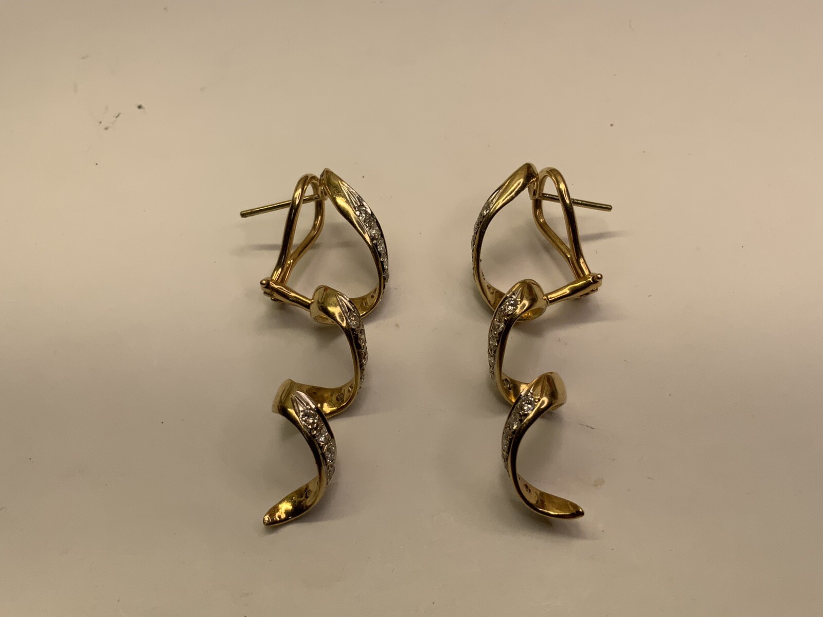 18k Yellow Solid Gold .50ct Diamond Twist Hoop Earrings Serpentine Link 9.6gram