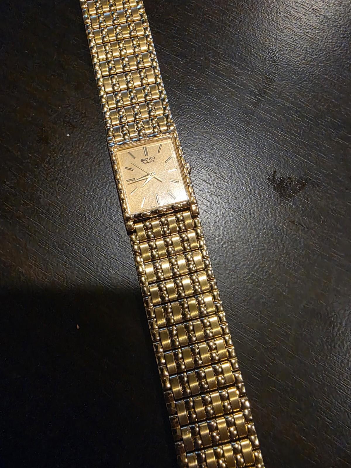 Vintage Seiko Gold Tone 7N01 5C39 R1 JAPAN MOVEMENT Tank 7.5 Inch Working