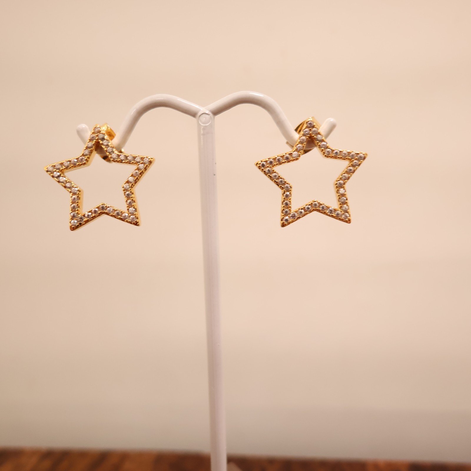 Star earrings goldtone pave clear crystals sparkly butterfly backs outline studs