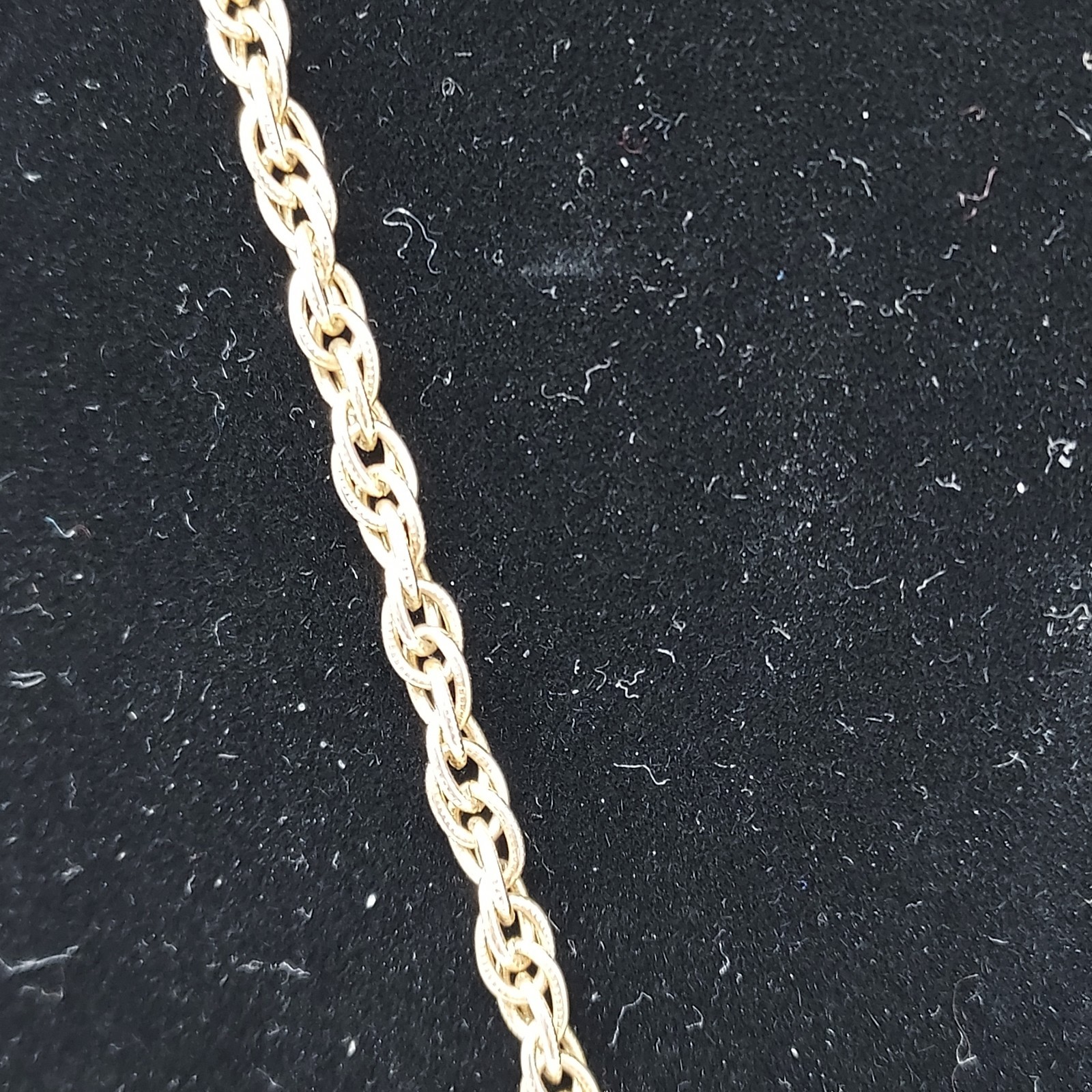 Cross Necklace Men Large Gold Tone Wood Grain Metal 3″ Cross 22″ Signed Chain