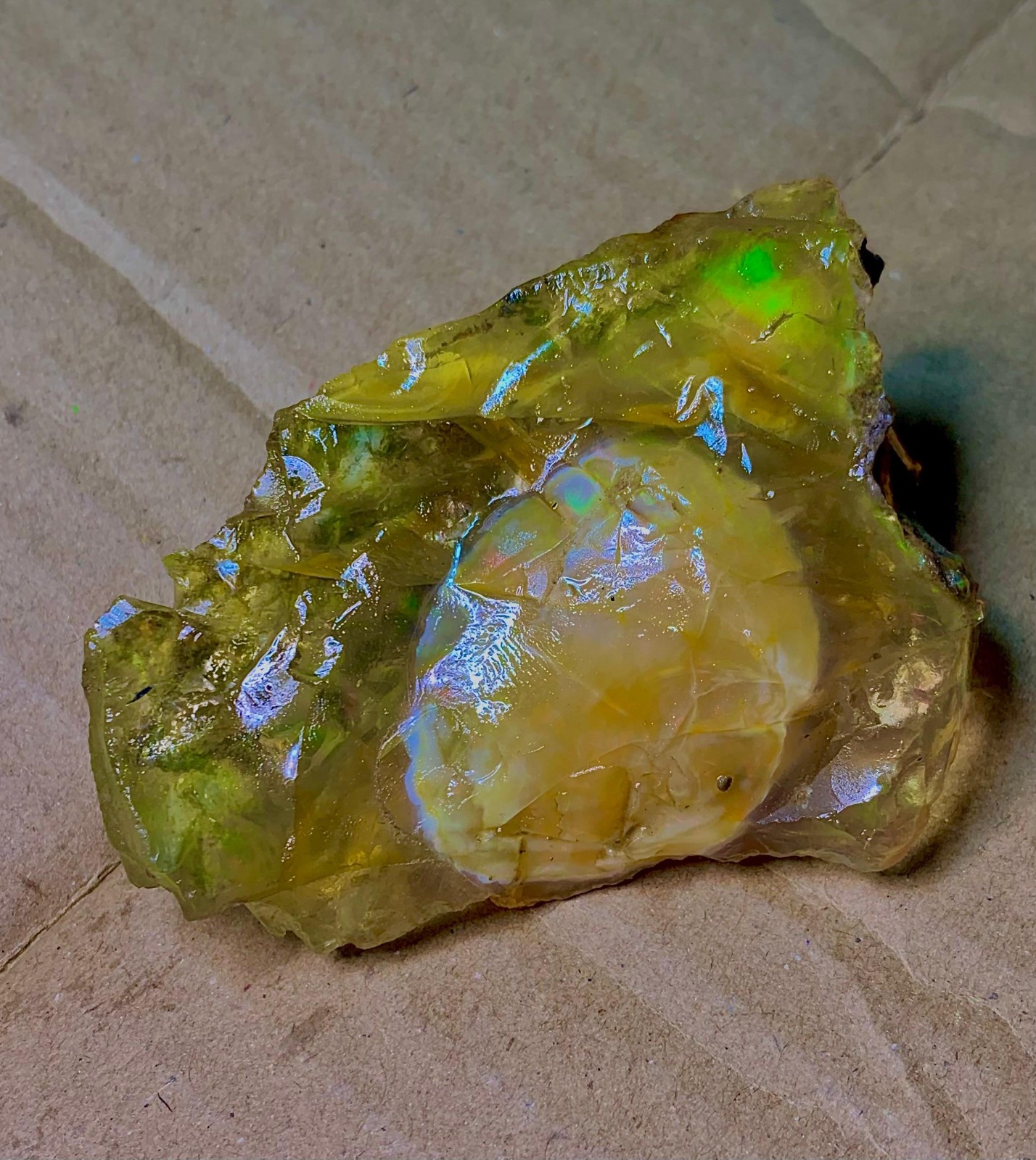 Natural Ethiopian Welo Opal Rough Flashy Fire Play Of Color Huge 422 Ct Raw