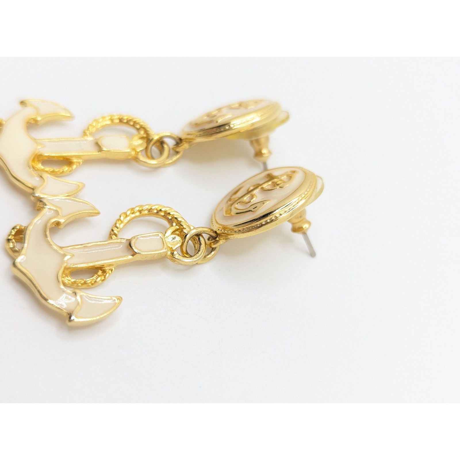 Vintage Park Lane Drop Dangle Earrings Anchor Cream Beige Gold Ocean Beach GIft