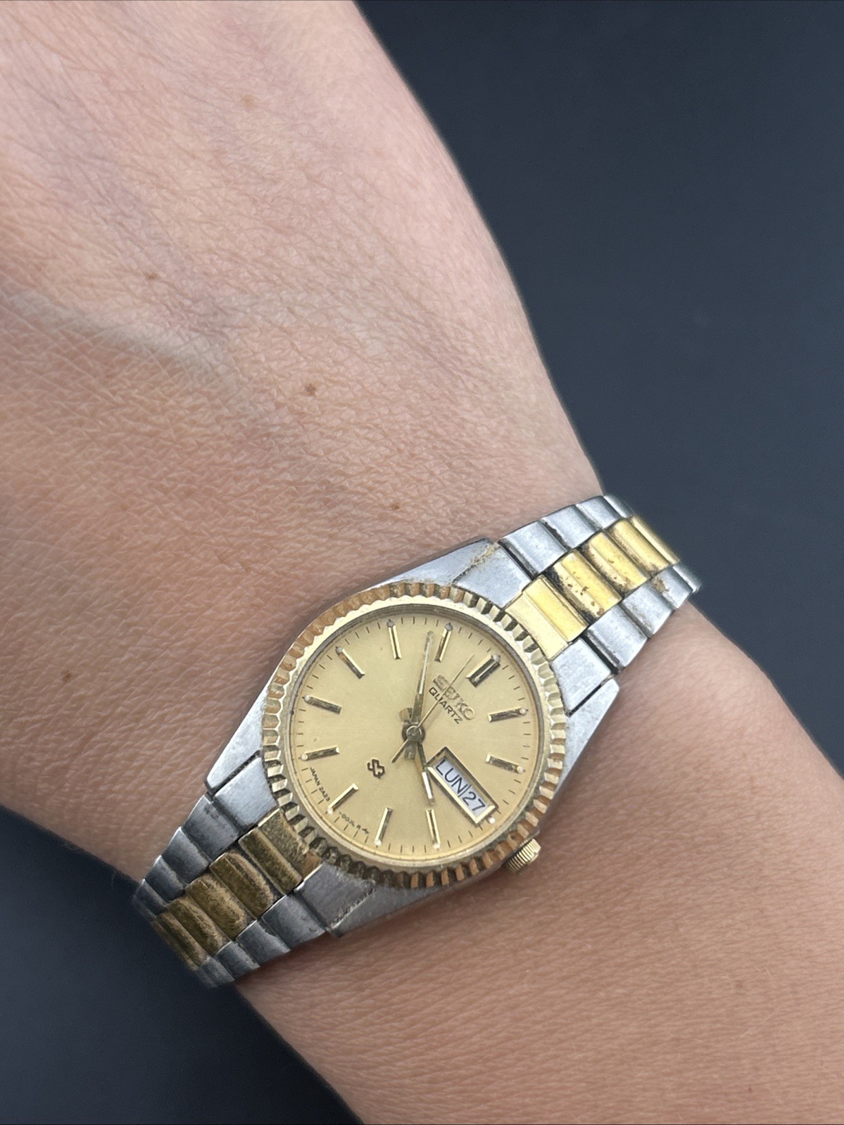 Vintage Seiko President Two Tone Stainless Steel Quartz Watch 2A23-0030