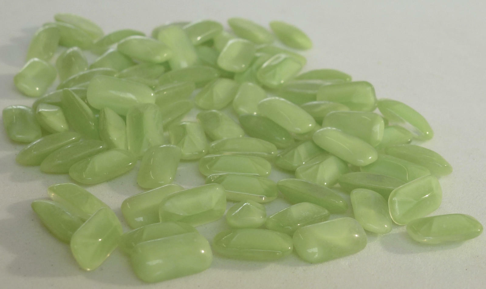 72 Vintage Glass Rhinestone Octagon Lime Green Moonstone Germany 10x5mm I5-3