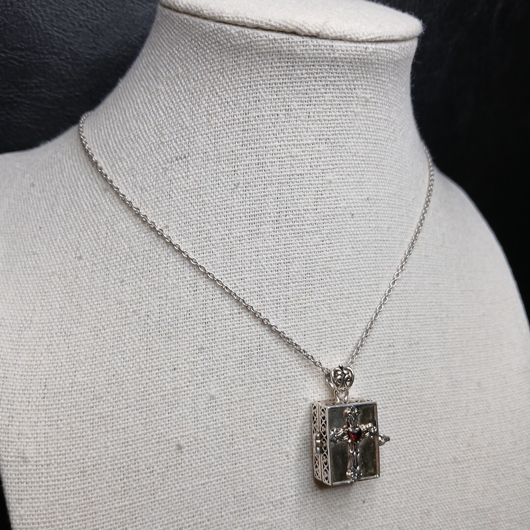 STERLING SILVER 925 BBJ Bangkok Chain Necklace Preyer Locket Box Garnate. 11-709