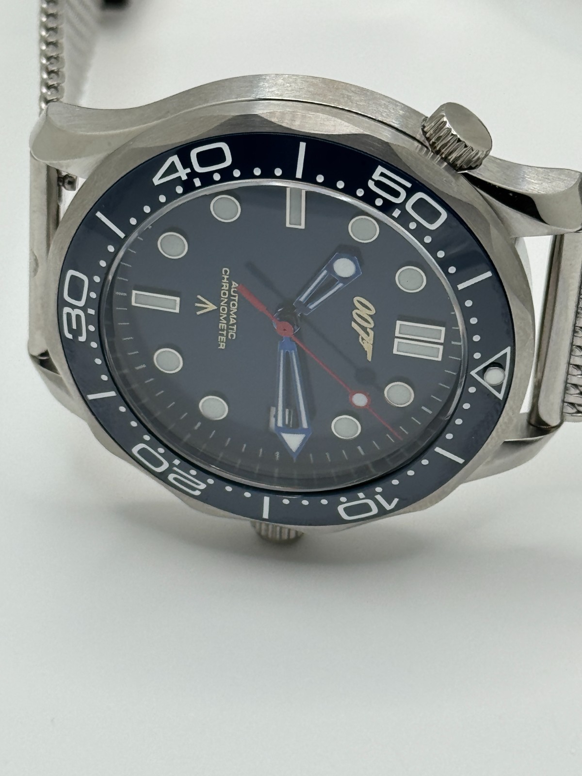 James Bond 007 “Golden Eye” NH35 Auto Watch Blue Dial Diver 100m 41mm