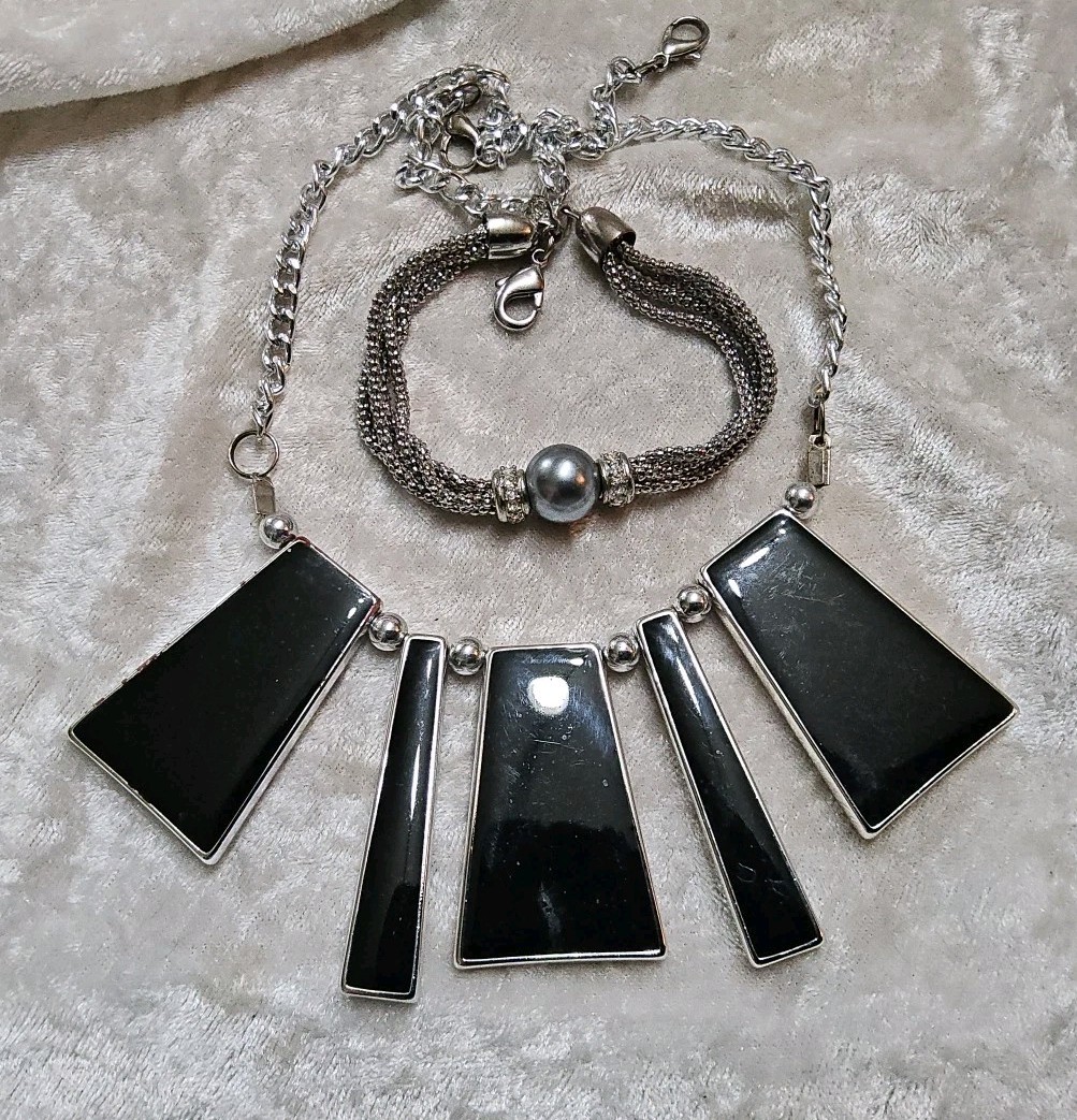 Premier Designs Grey Faux Pearl Multistrand Bracelet Necklace Combo
