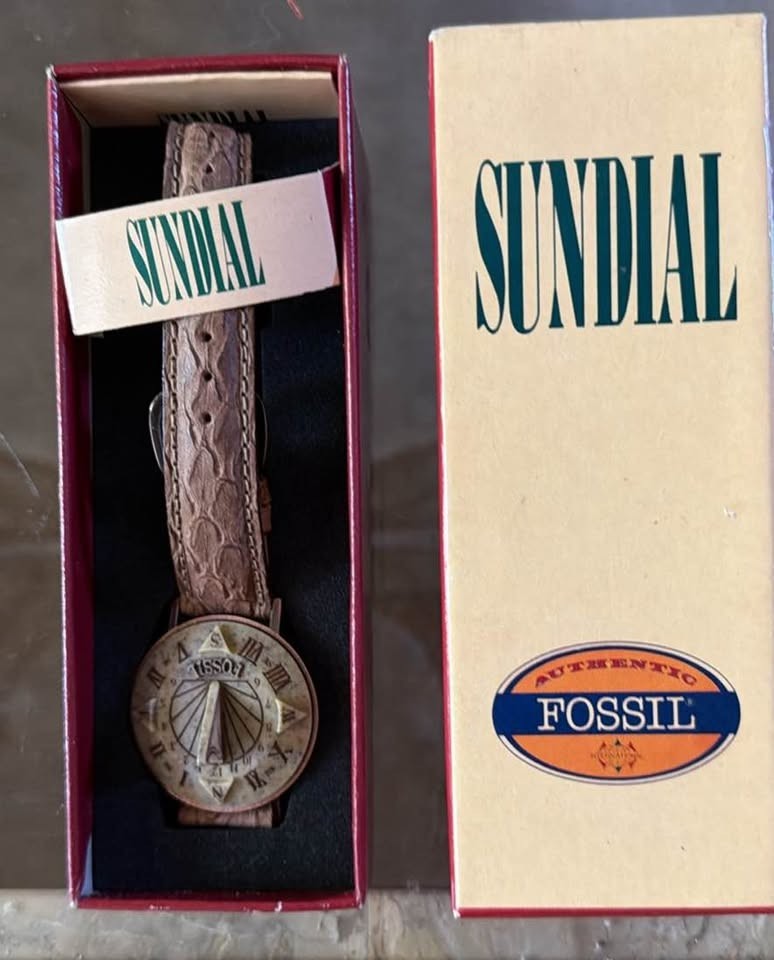 Fossil Sundial Limited Edition Rare Watch w/ Box. Vintage! Model SD-7620