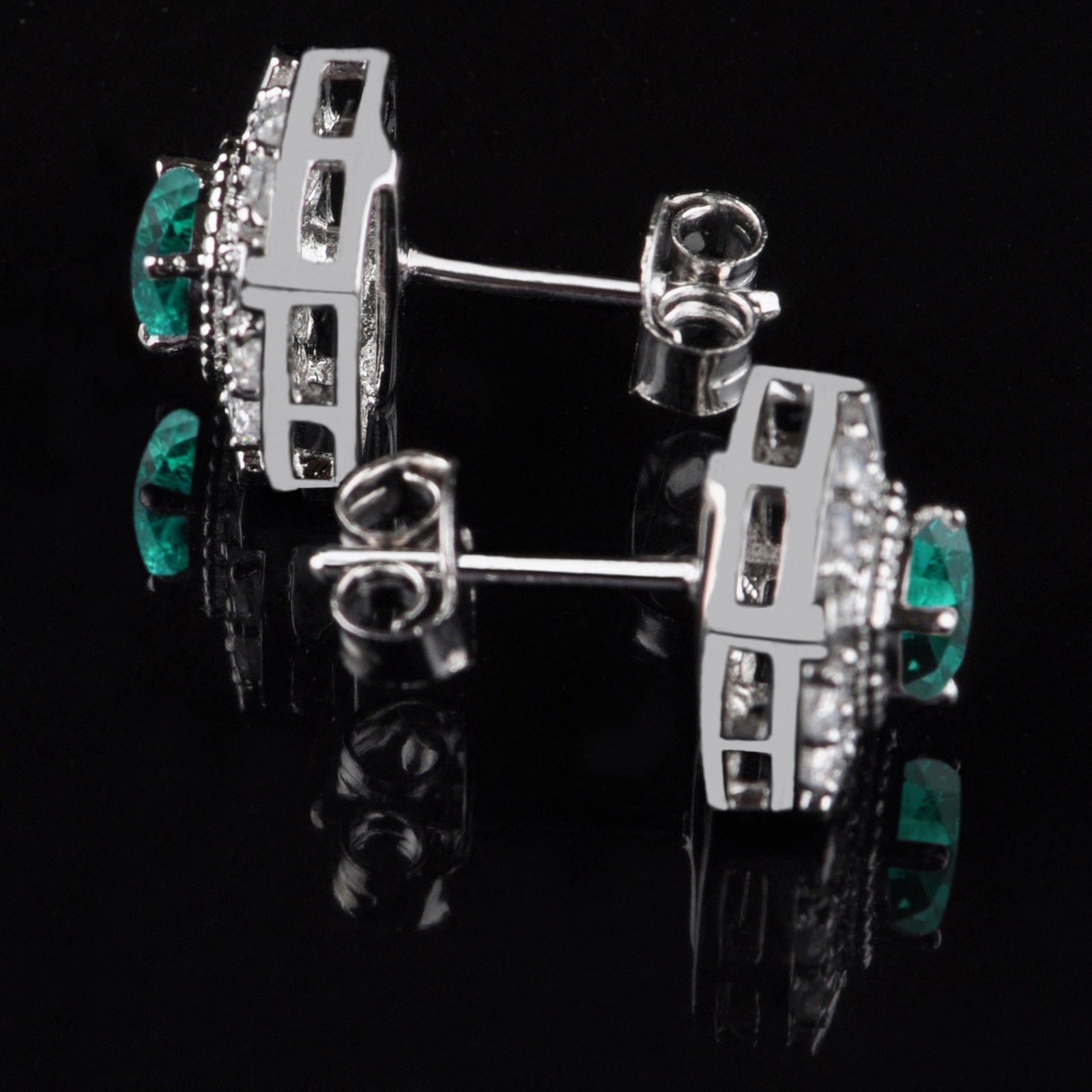 925 Silver 2.60Ct Natural Certified Emerald & White Diamond Studs – Tariff Free