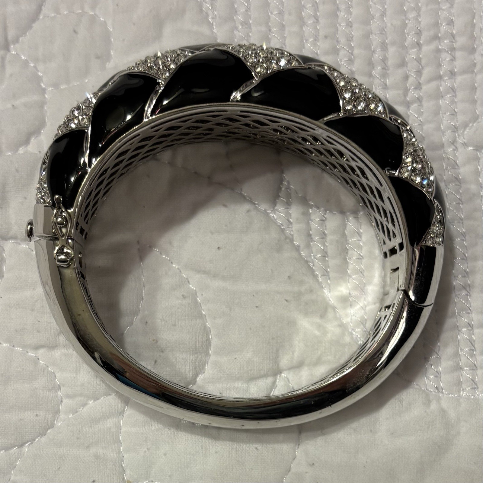 NEW JOAN BOYCE Designer Herringbone Crystal Bracelet M-L, Pierced ER, RING 9