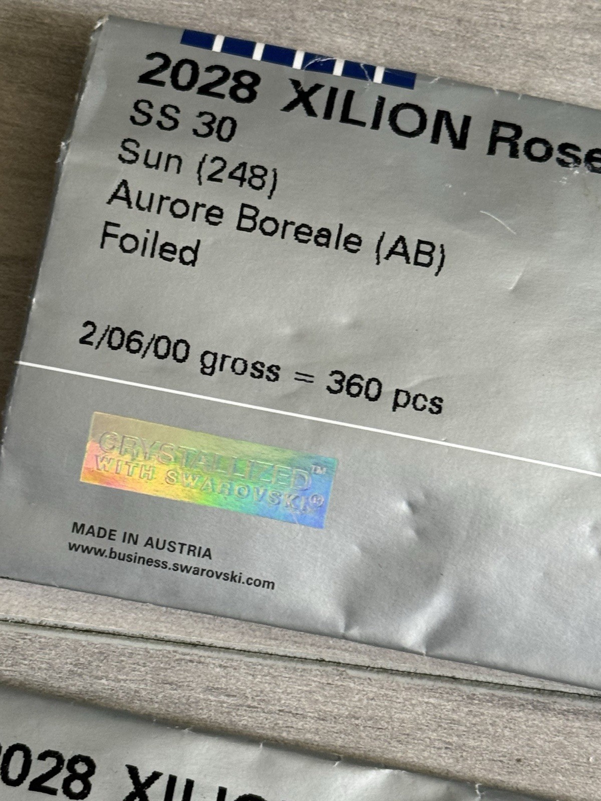 LOT 2 Packs – Swarovski 2028 XILION Rose SS30 Foiled Aurore Boreale Topaz 360 pc