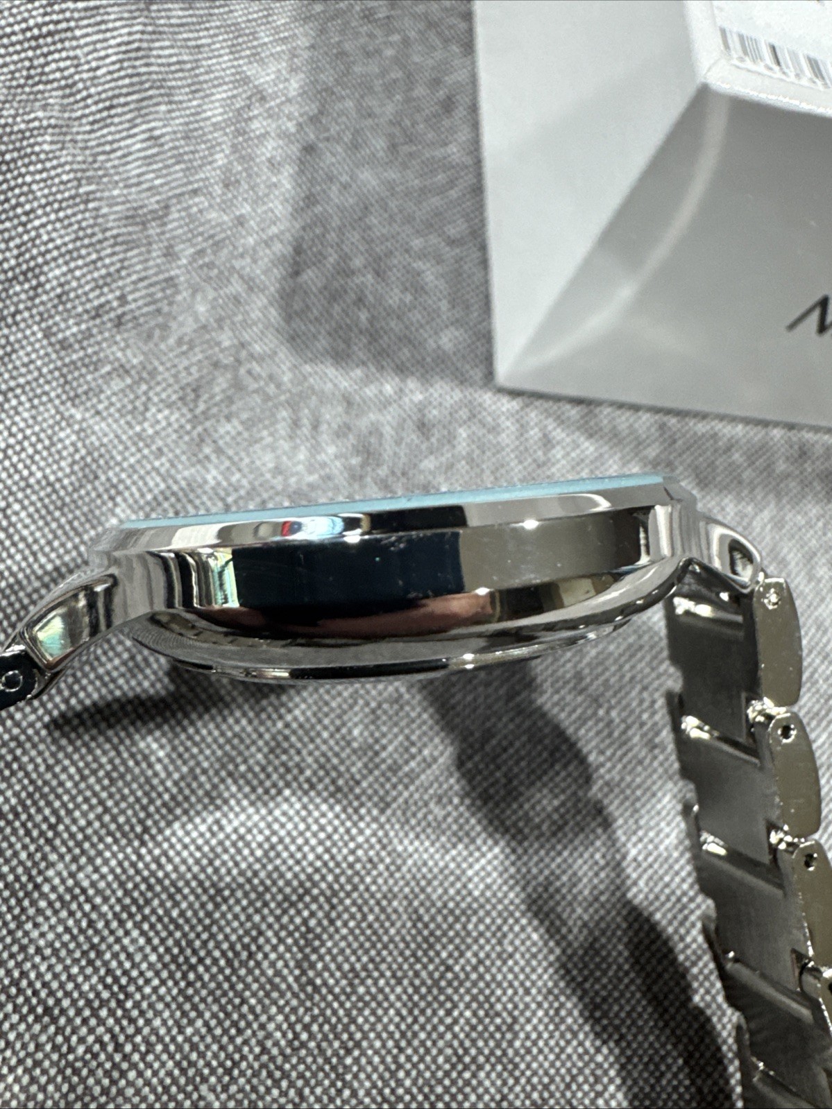 NINE WEST Glitter Dial Bracelet Womens Watch Silver NW2337 New In Box